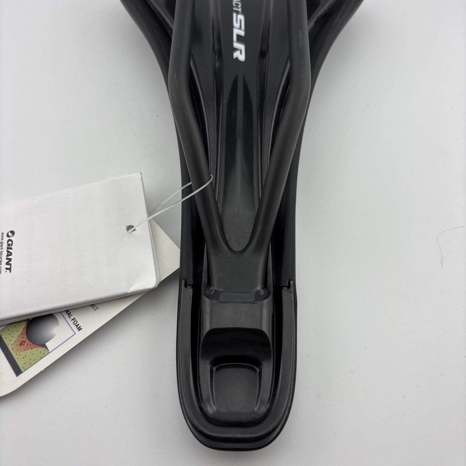 Giant Cobalt Collection Contact SLR Saddle Forward Position Carbon Black