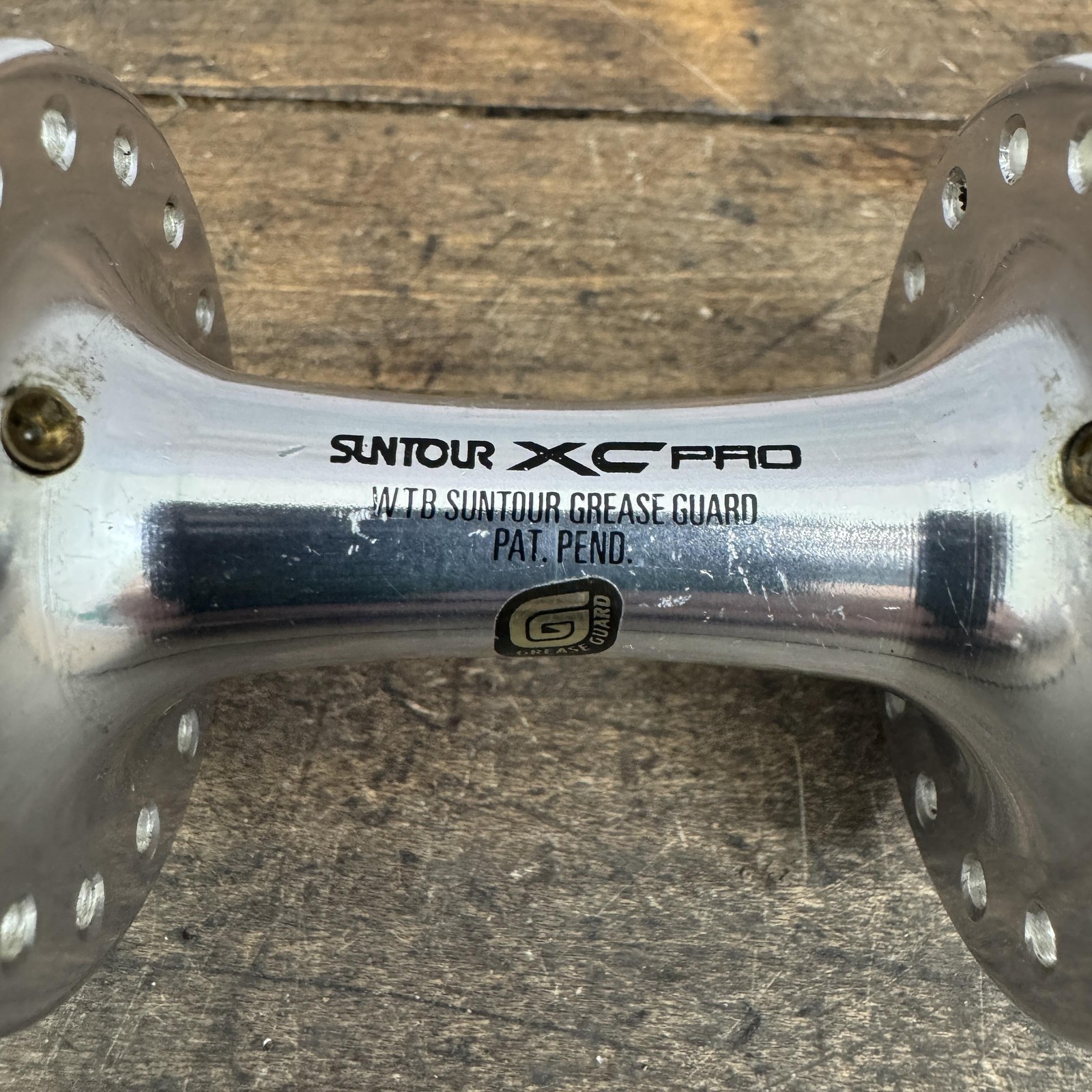 Vintage Suntour XC Pro WTB Grease Guard Rear Hub 32H QR 135mm MTB Silver