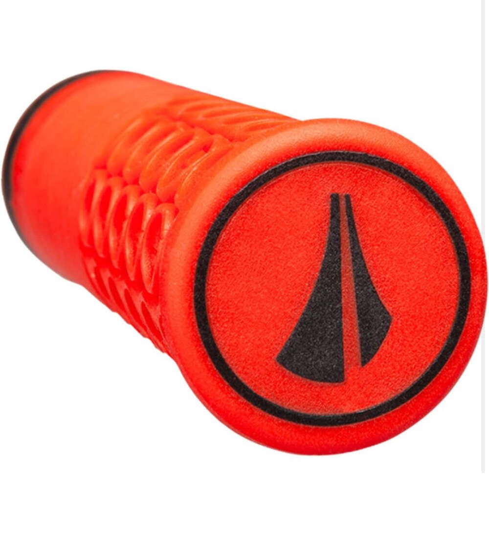 SDG components – Thrice grips – performance MTN – 31mm, 33mm