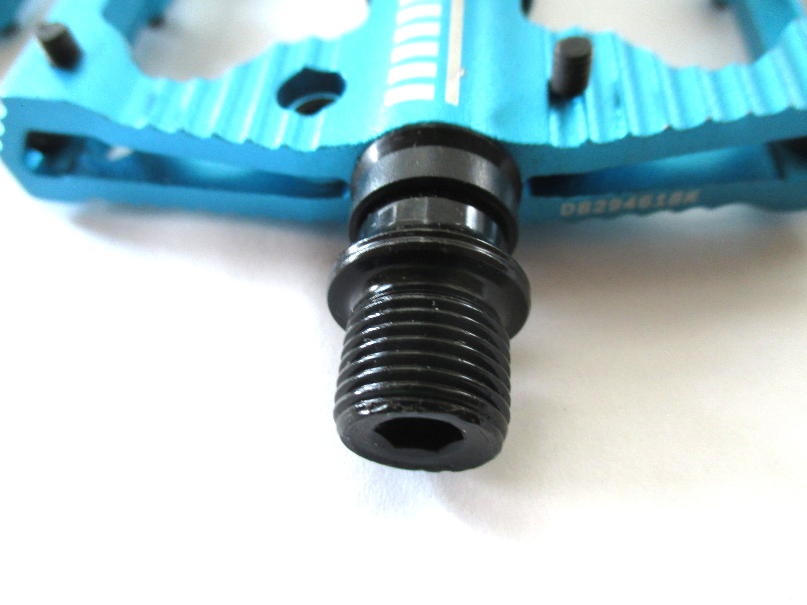 New Deity Black Kat Aluminum Spindle Platform MTB Mountain Bike / Biking Pedals