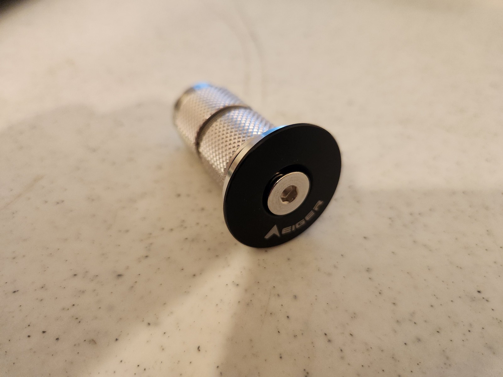 Eiger Bicycle Fork Steerer Stem Compression Plug New 1-1/8″