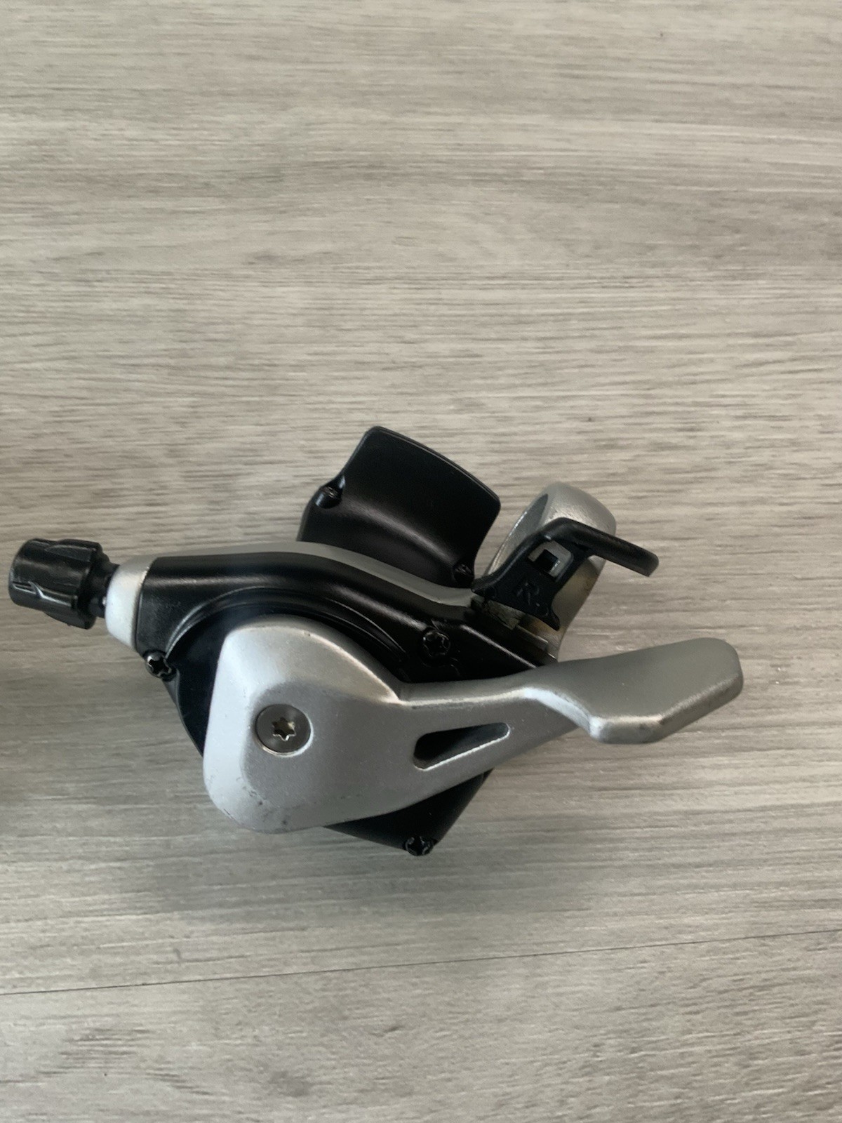 MICRO SHIFTERS 3 X 8 SPEED TRIGGER MOUNTAIN BIKE FITS 22.2 MM BAR SHIMANO COMPAT