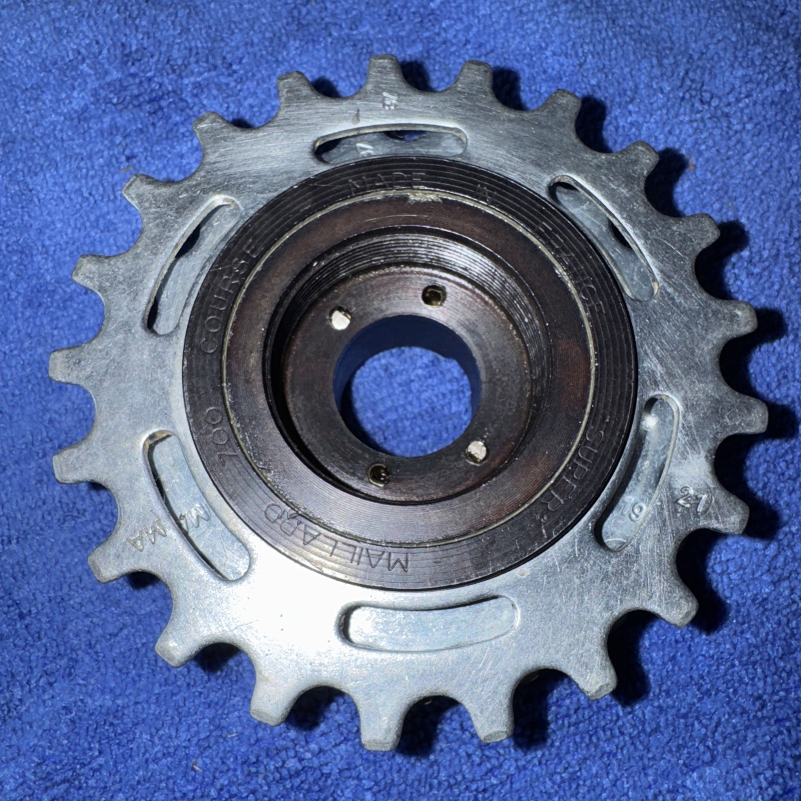 VINTAGE MAILLARD 700 SUPER COURSE FREEWHEEL 13-21 1.37 X 24 TPI USED EXCL FRANCE