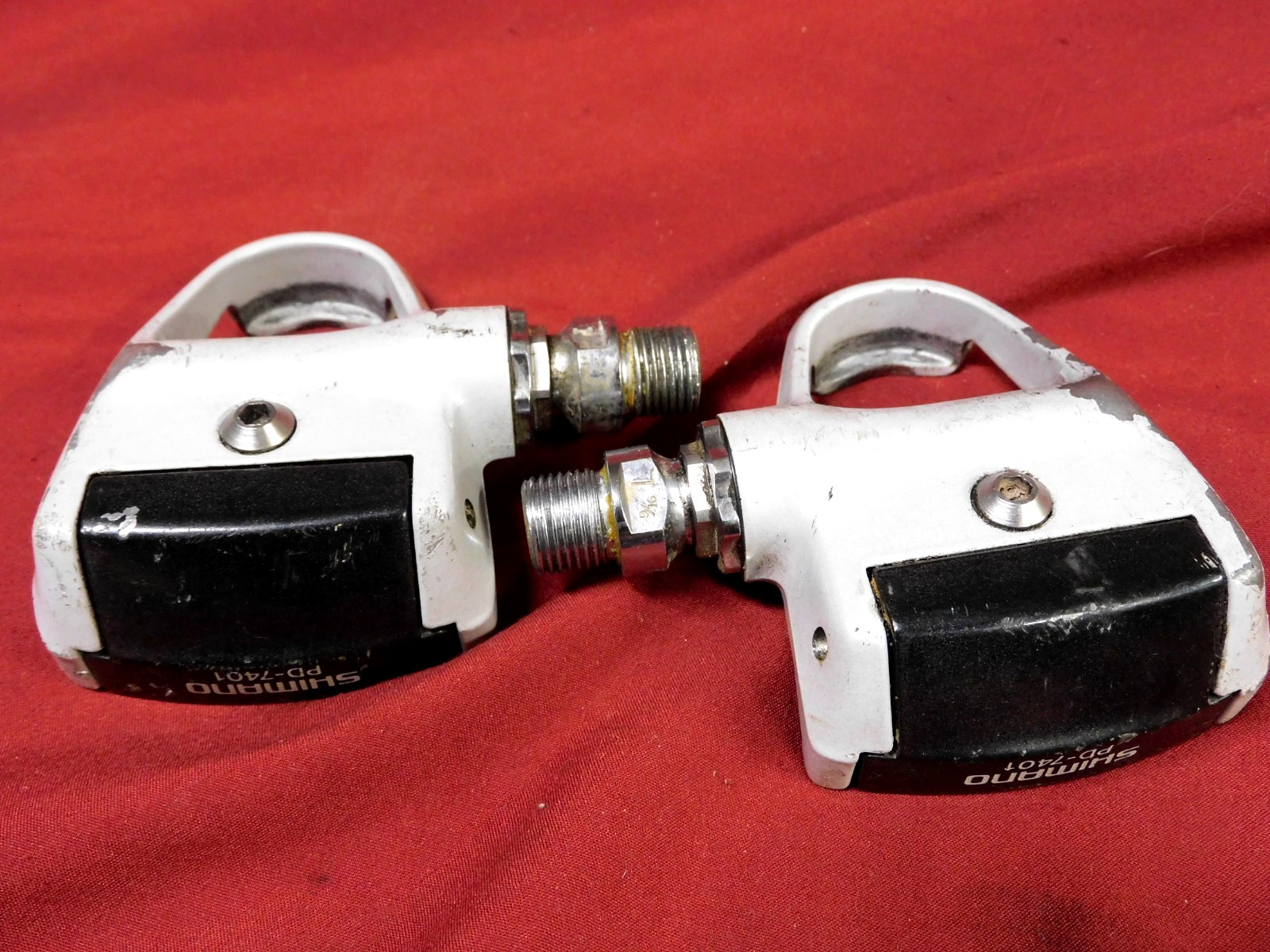 Gray SHIMANO Dura-Ace PD-7401 Clipless Pedals 9/16 x 20 NO Cleats Look Patent
