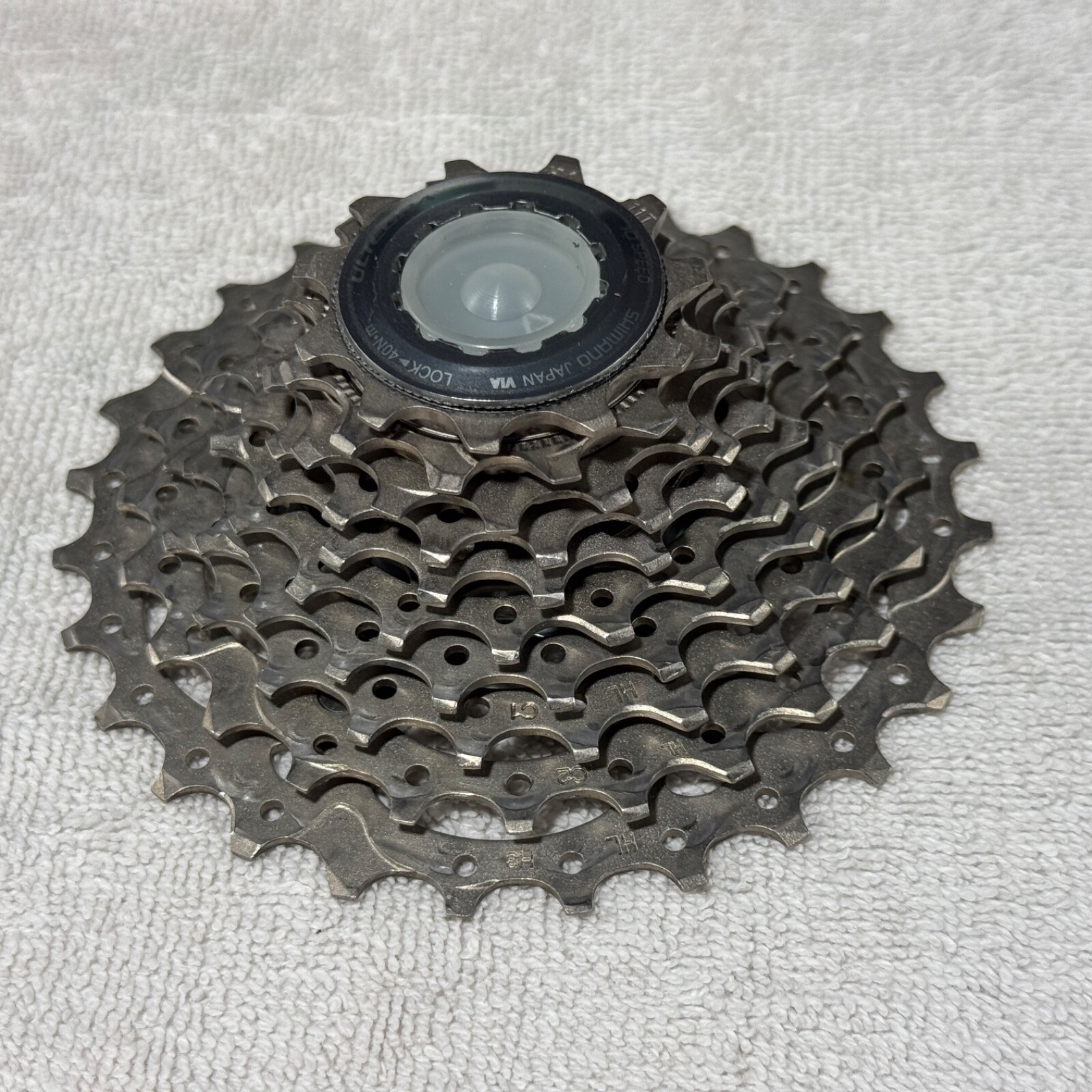 SHIMANO CS-6700 11-28T 10 SPEED CASSETTE Silver with Very Low Miles