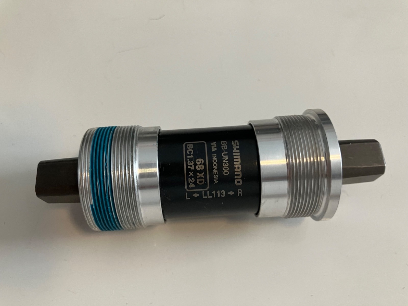 Shimano BB-UN300 Bottom Bracket 113mm English Thread NIB