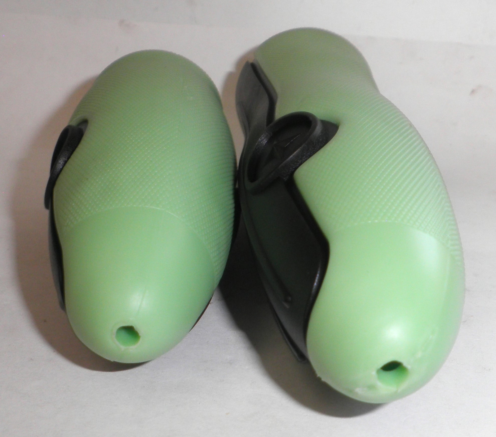 SCHWINN BLACK/MINT GREEN OFF-SET CRUISER BICYCLE HANDLEBAR GRIPS BIKE PARTS 366