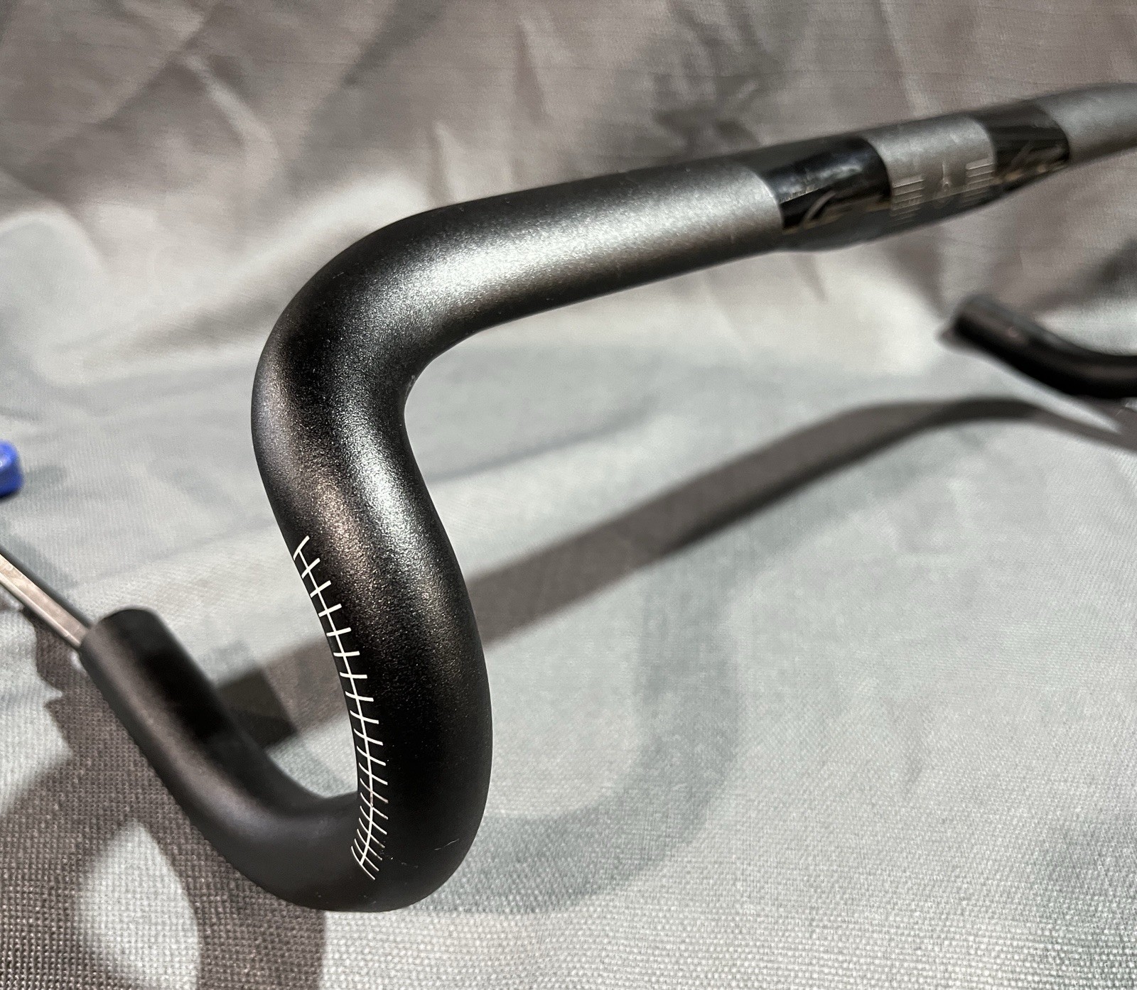 Zipp Service Course SL-70 Ergo Road Drop Bar 42cm 31.8mm 70mm Reach Alloy