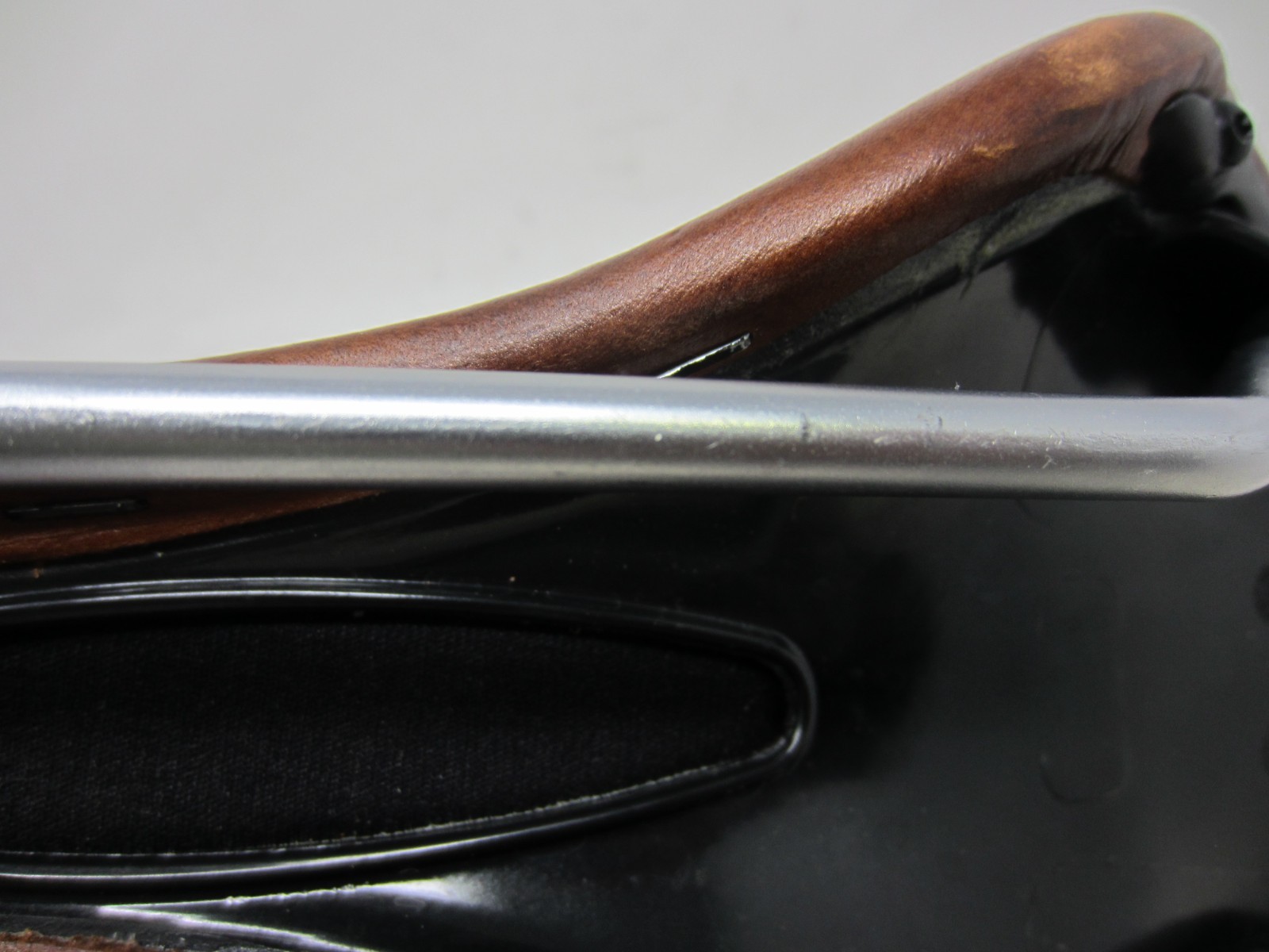Chromag 140mm Wide Trailmaster LTD Brown Leather Saddle W/ CrMo Rails 360g