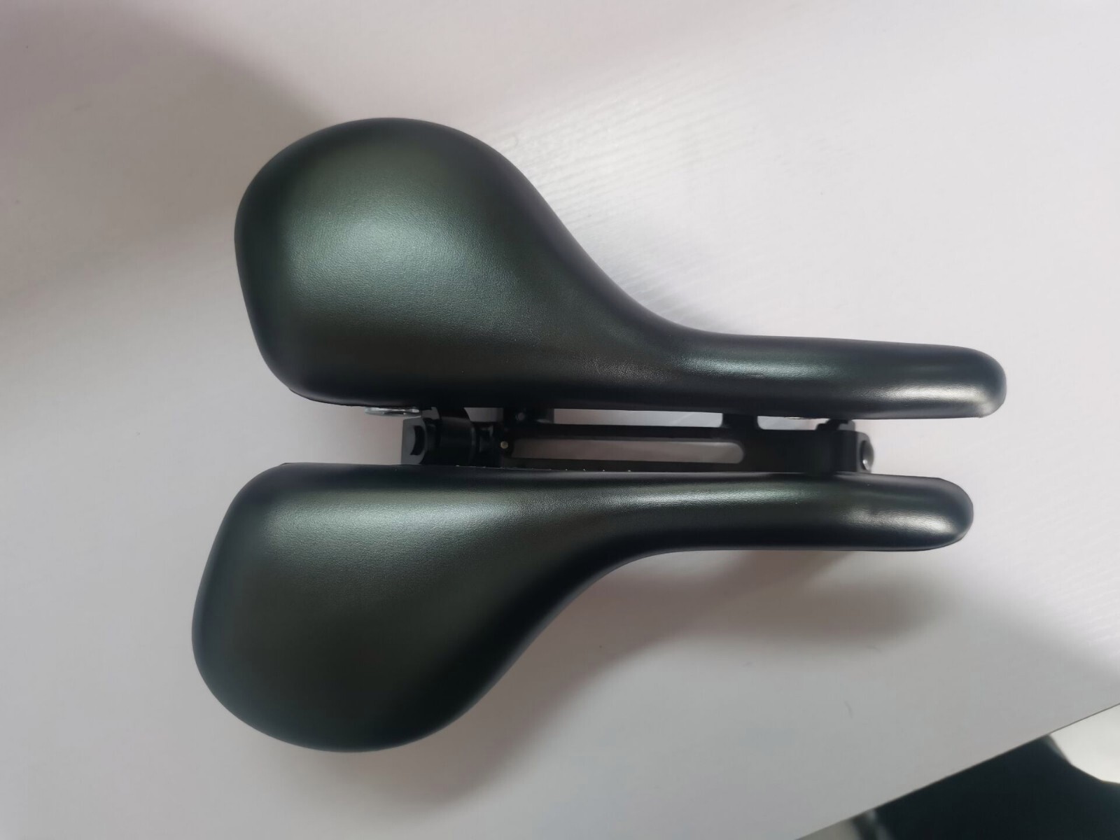 YUNSHU Bionic Sporty Bike Saddle MTB Road Bike Saddle Ultralight Racing Bicycle