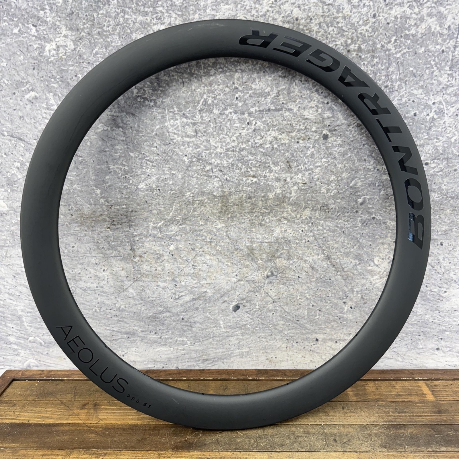 Bontrager Aeolus Pro 51 700c Rim 24H Tubeless Disc Carbon 622×23 Road Bike