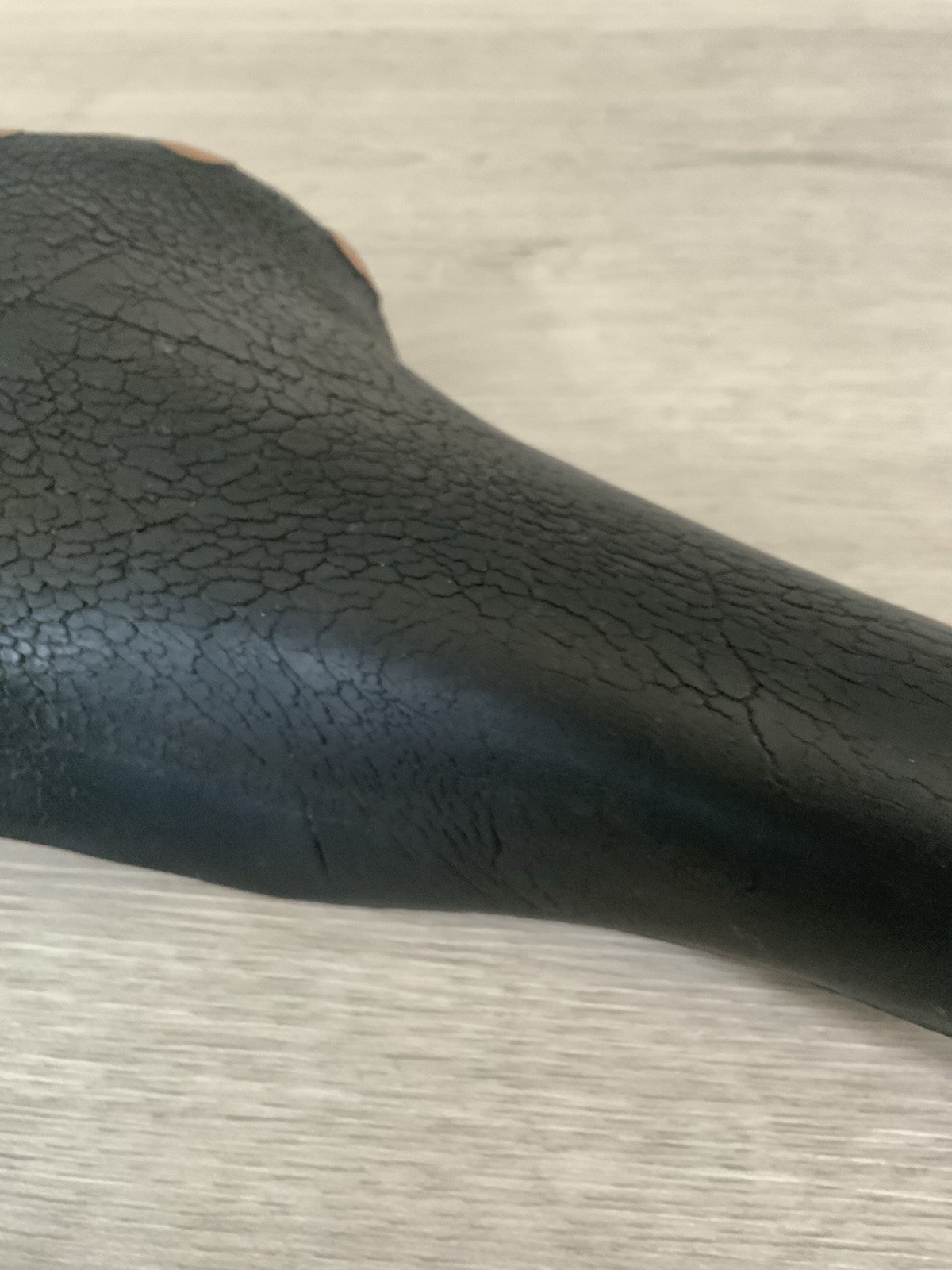 BROOKS PROFESSIONAL SADDLE 572 GRAM BLACK SUEDE LEATHER 153 MM X 275 MM
