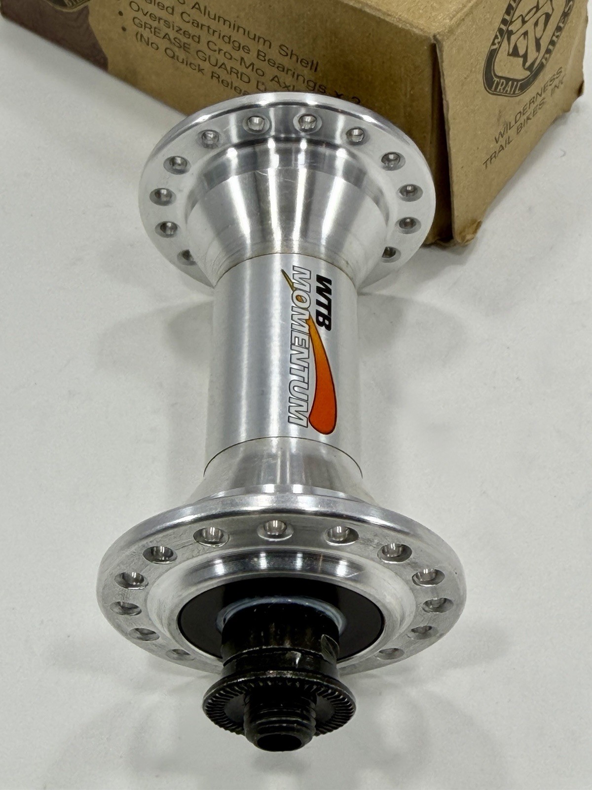 NOS WTB Momentum Grease Guard Front QR 9×100 32H Hub Silver Sealed Cartridge