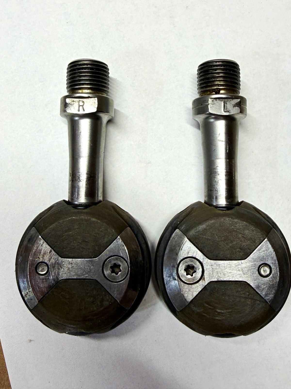 Clipless Bicycle Pedals Pair, Steel, Silver/Black, Universal Bike Compatibility