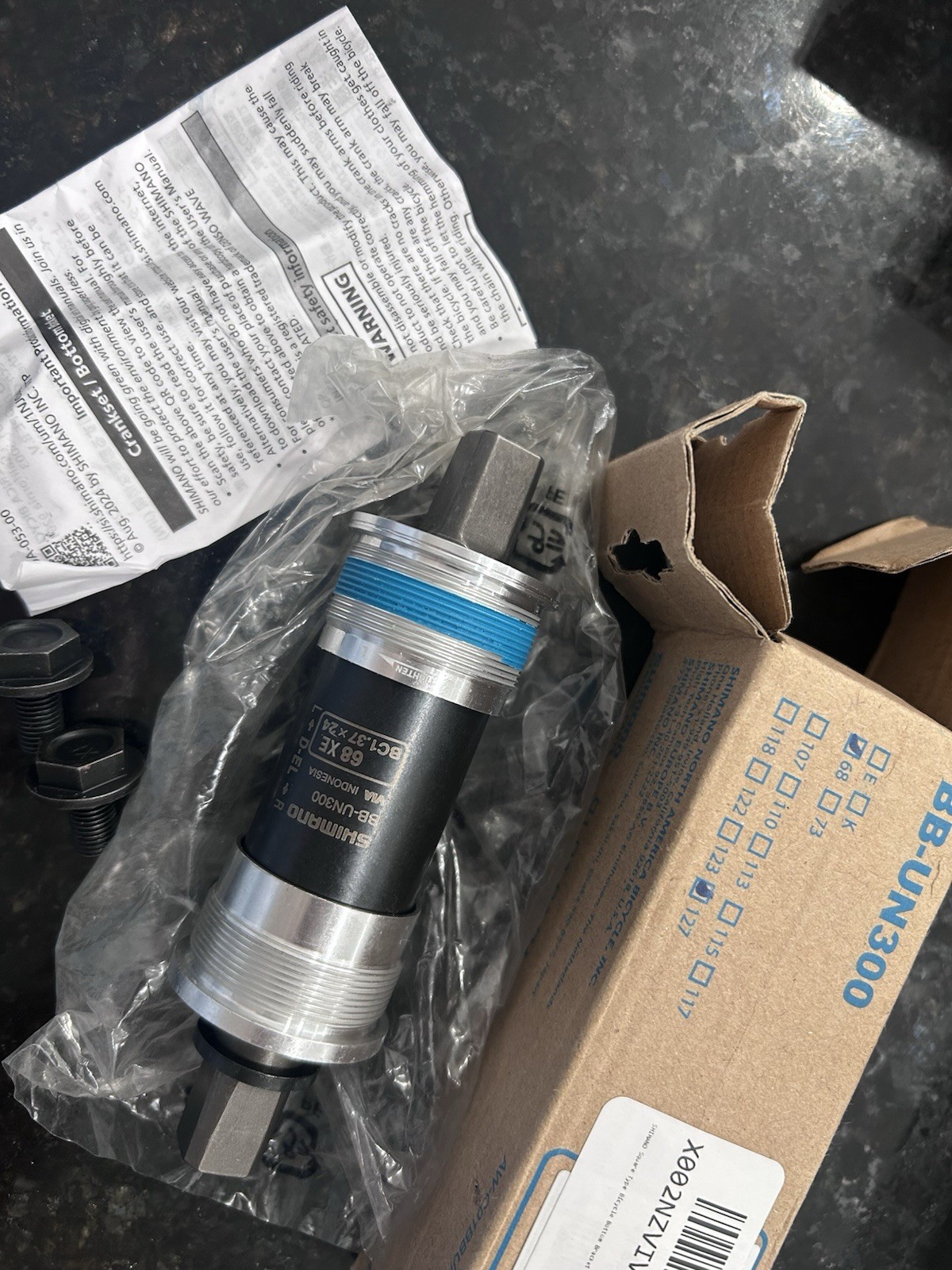 Shimano BB-UN300 bottom bracket , 68 – 127.5 mm