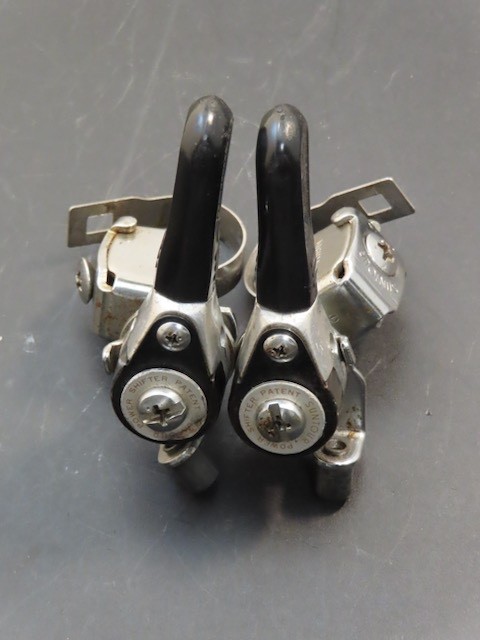 Vintage Suntour Top bar retro friction thumb Klunker shifters Japan 22.2 bar