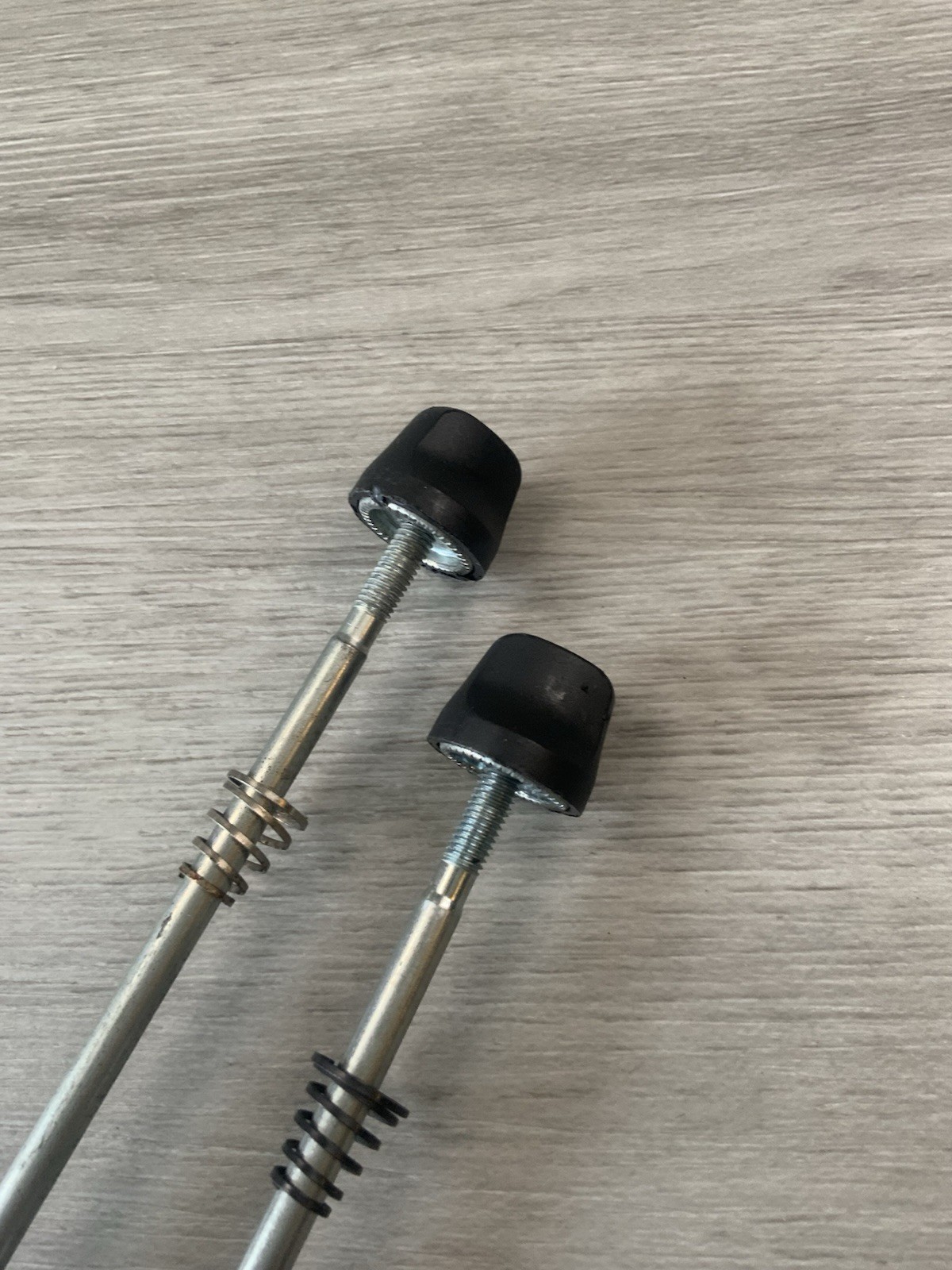 SHIMANO ULTEGRA QUICK RELEASE SKEWER SET 100-130 MM SPACING ALUMINUM 10S MODEL