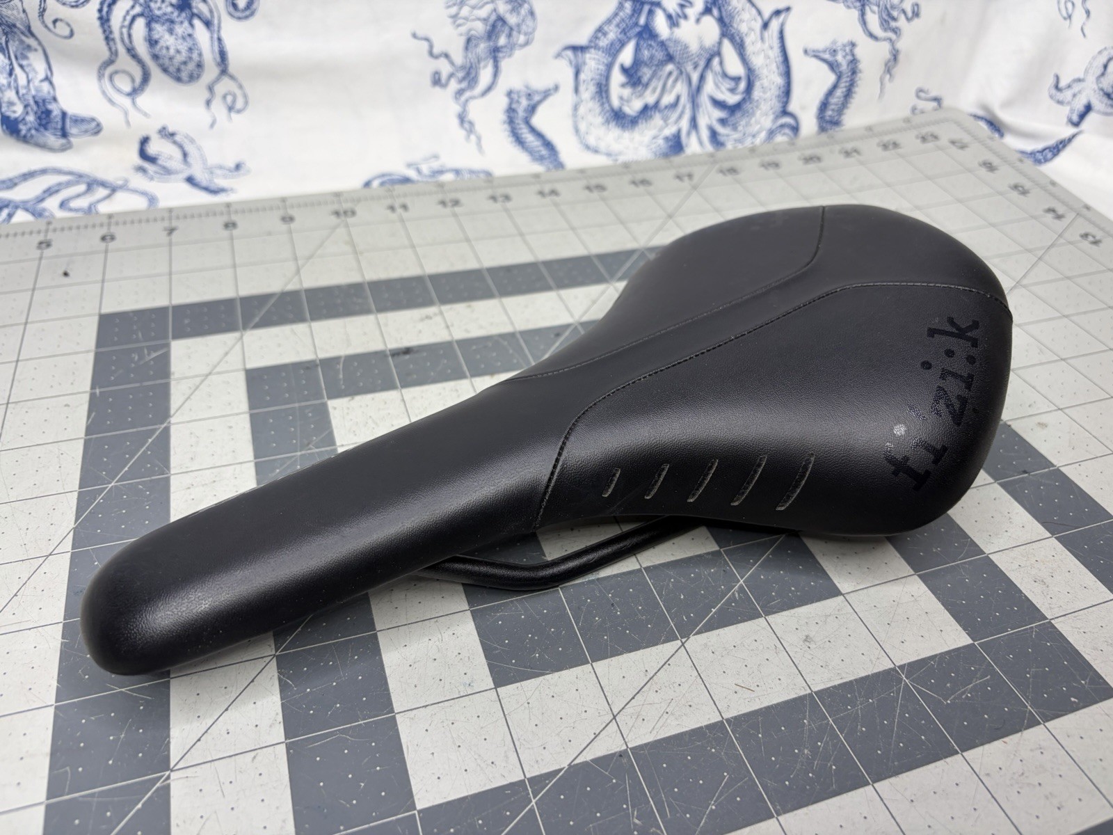 Fizik R5 Kium Rail Road Saddle Black Used (B2)