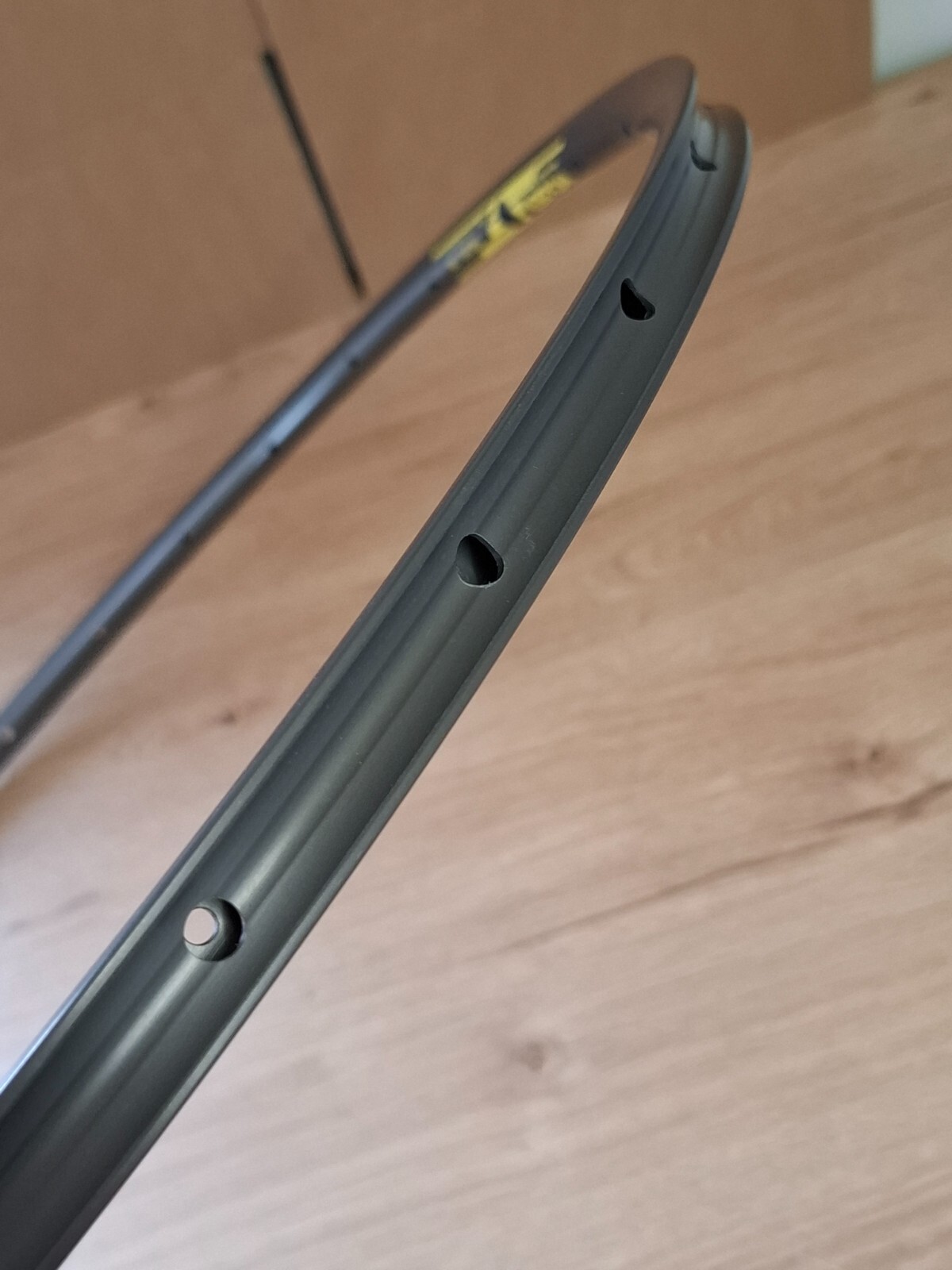 Retro Vintage Bicycle Parts NOS Wolber Profil 18 road 600 24″ 28H