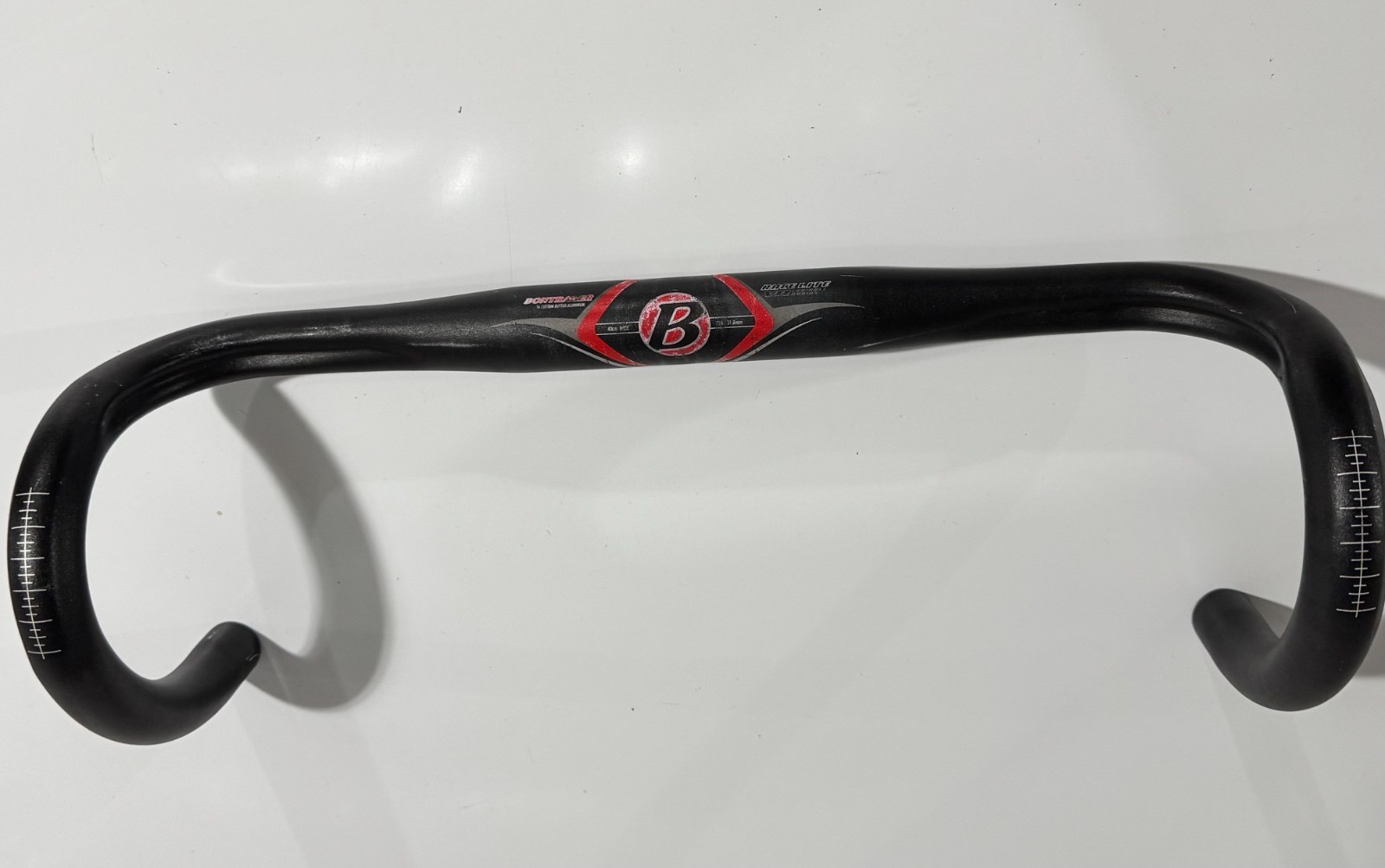 Bontrager Race Lite VR drop bar handlebar