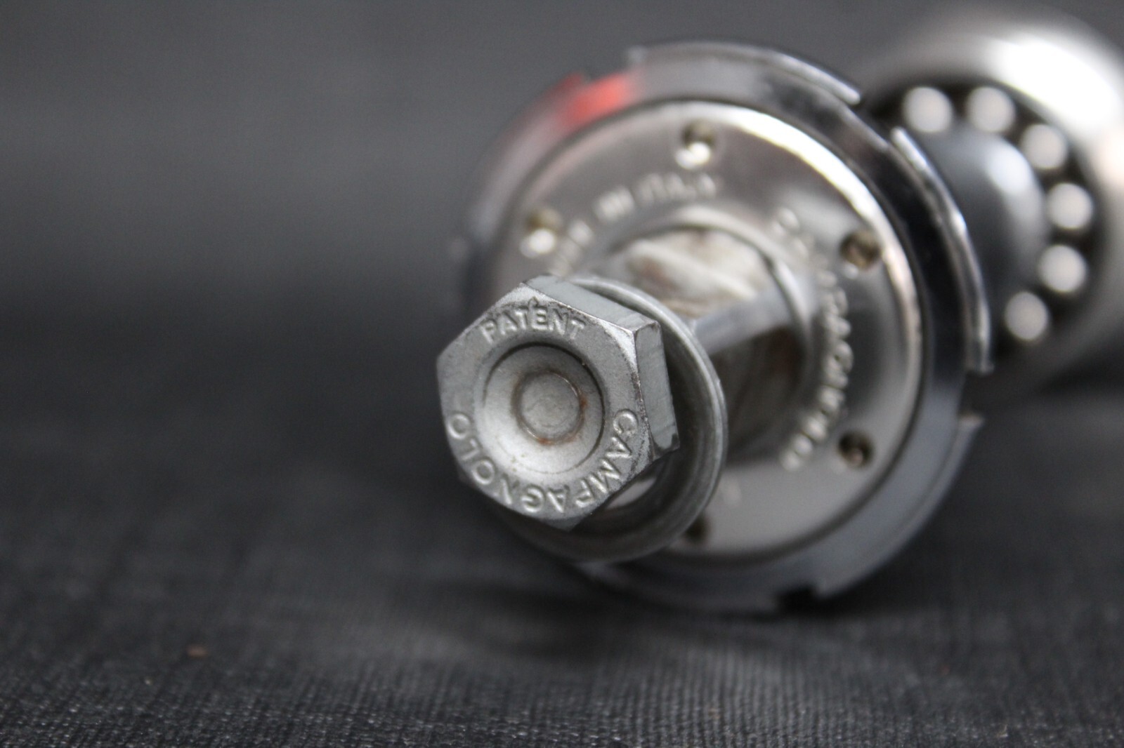 Vintage Campagnolo C RECORD Bottom Bracket 1.370″ x 24 TPI English 68 – SPc