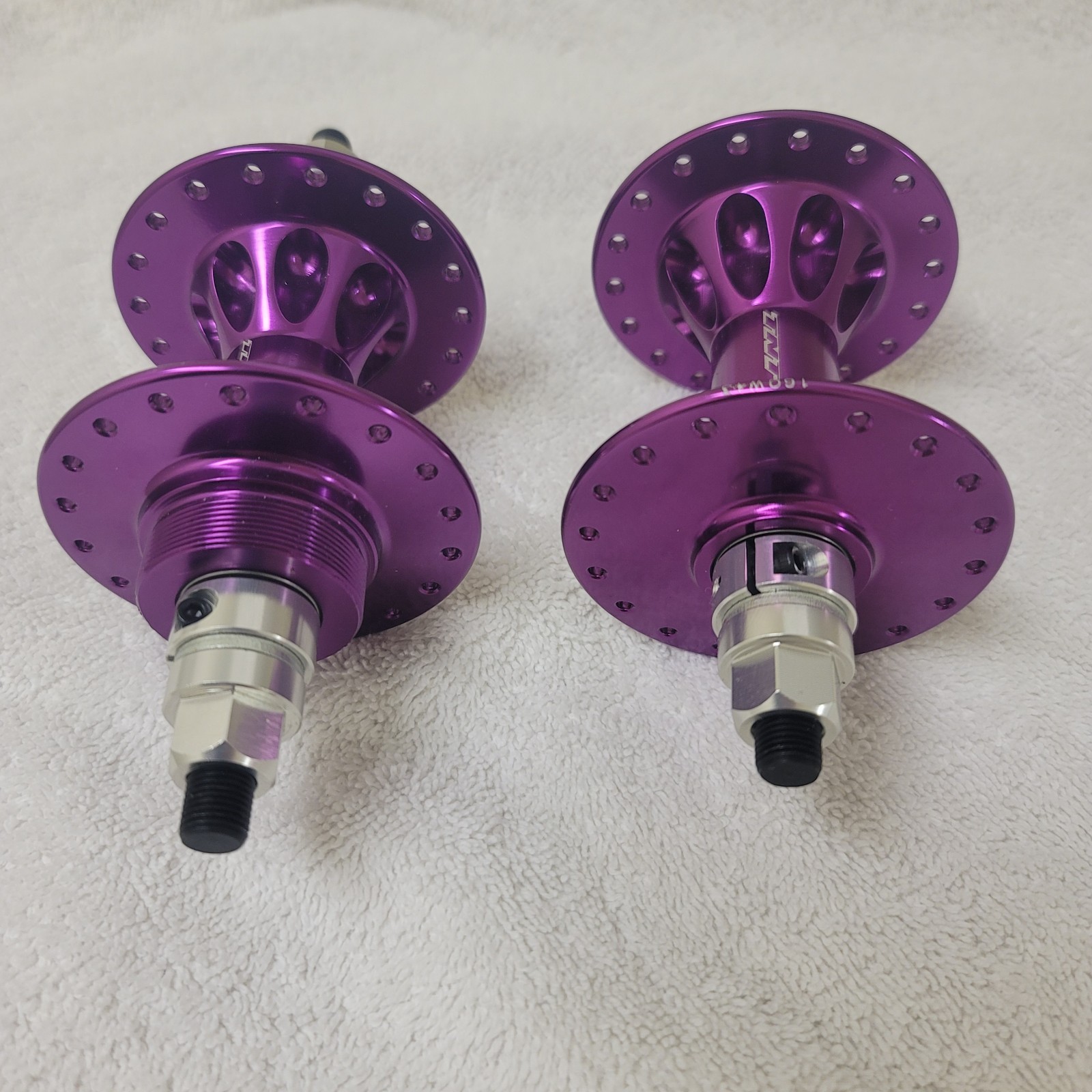 TNT Revolver High Flange 36H BMX Hubs 3/8″ Axle Sealed Cartridge Bearing New NOS
