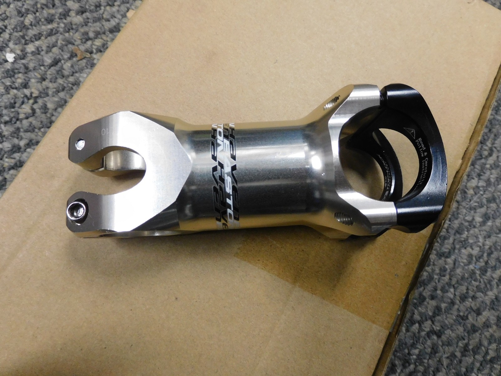 EASTON Haven BLACK FACEPLATE & Silver 0°x85mm 31.8 Stem (Used)