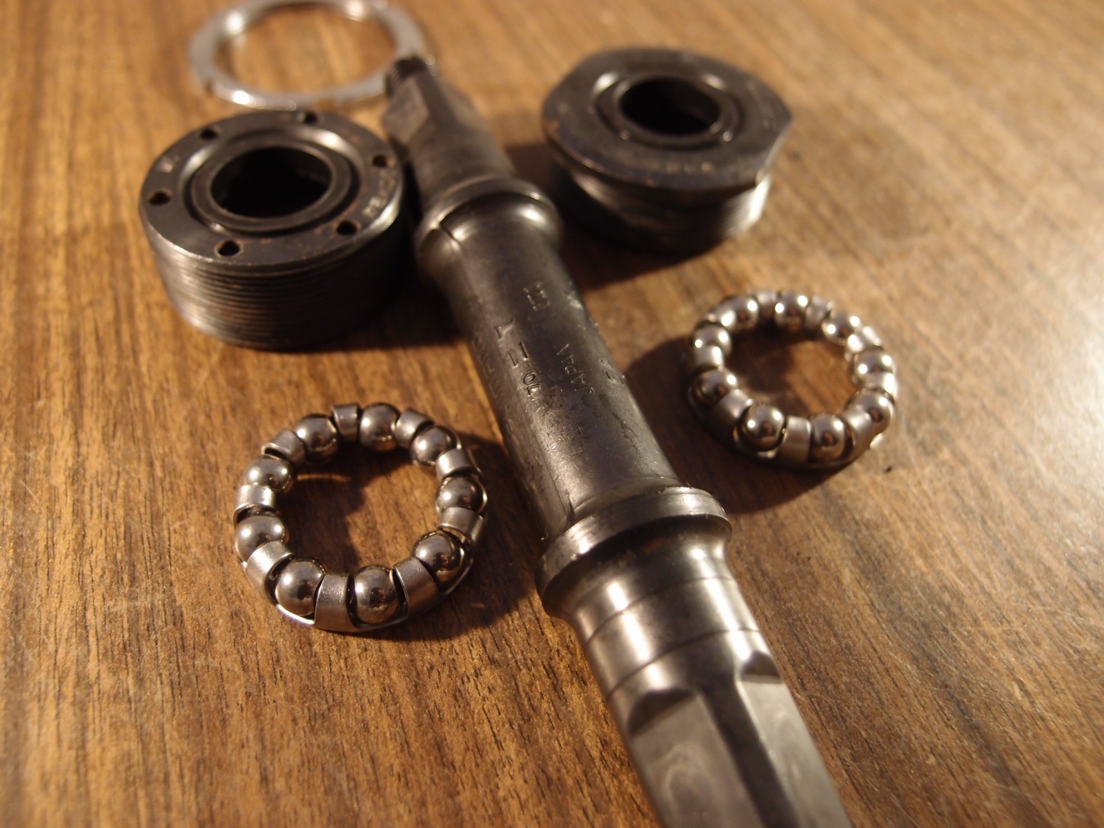 1988 vintage MTB bottom bracket Shimano Mountain LX 1,37″x24T/68 mm Japan 118 mm