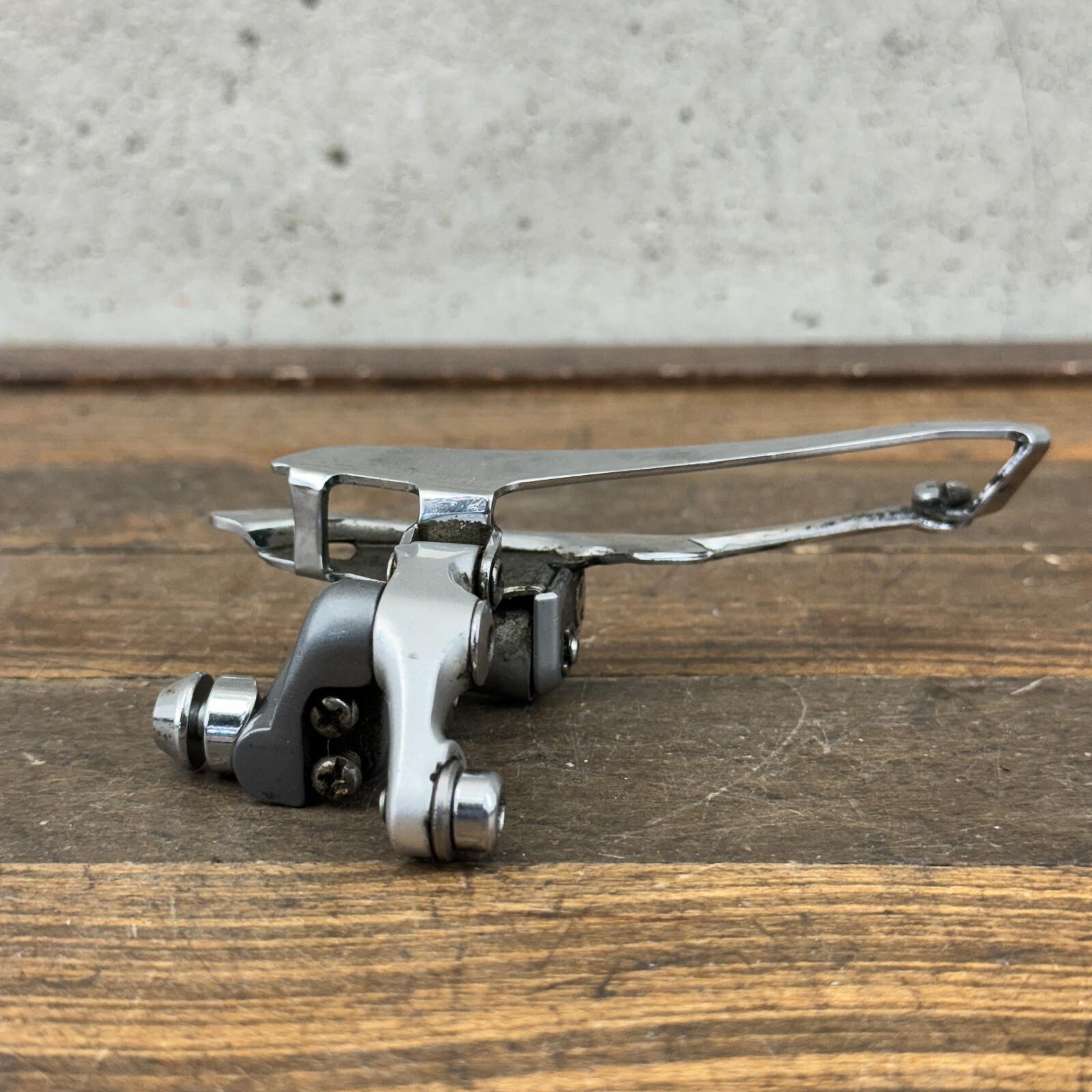 Vintage Shimano 600 FD-6401 Tri Color Front Derailleur Bottom Pull Braze On B1