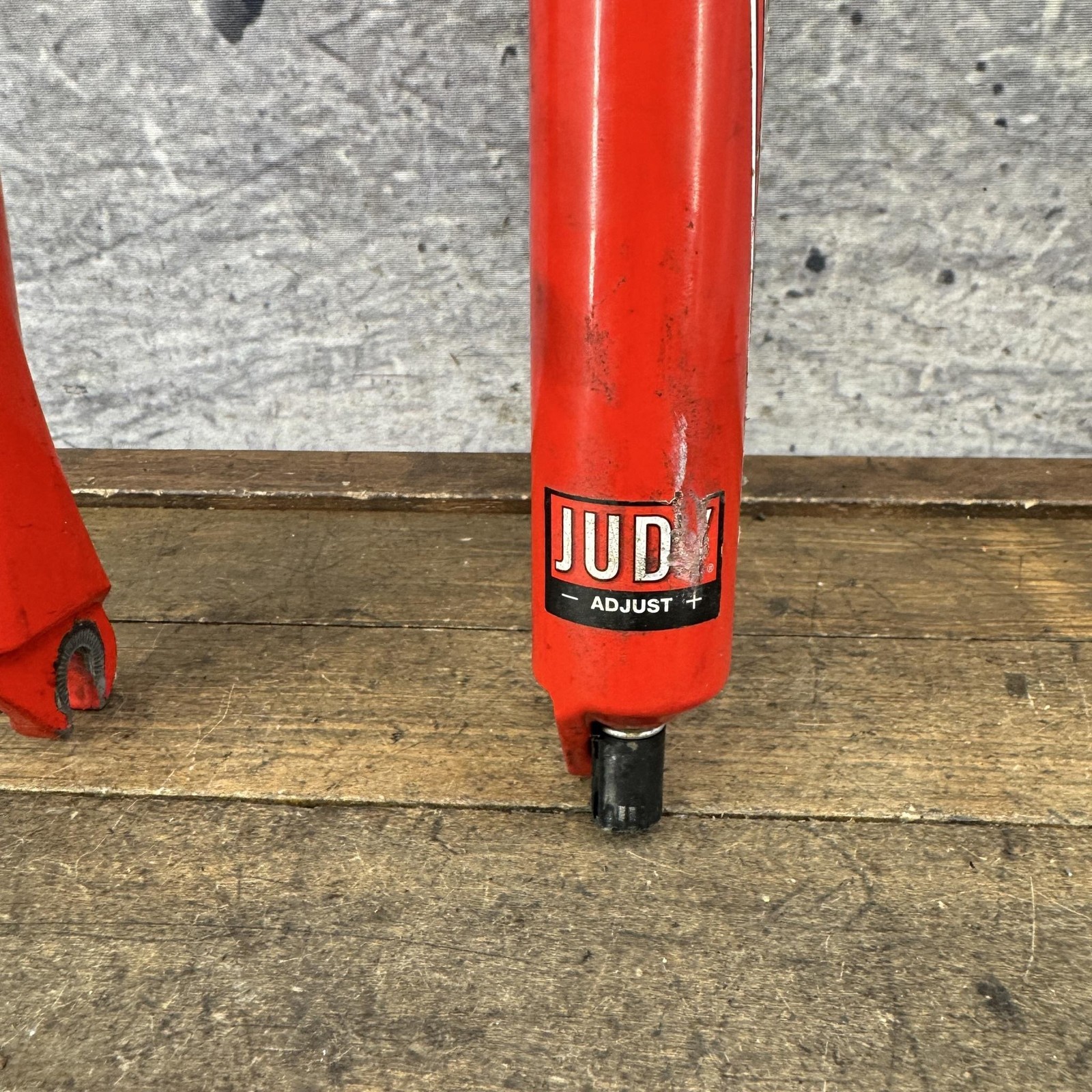 Vintage RockShox Judy Race Suspension Fork 26 1 1/8 Threadless V-Brake Disc Flag