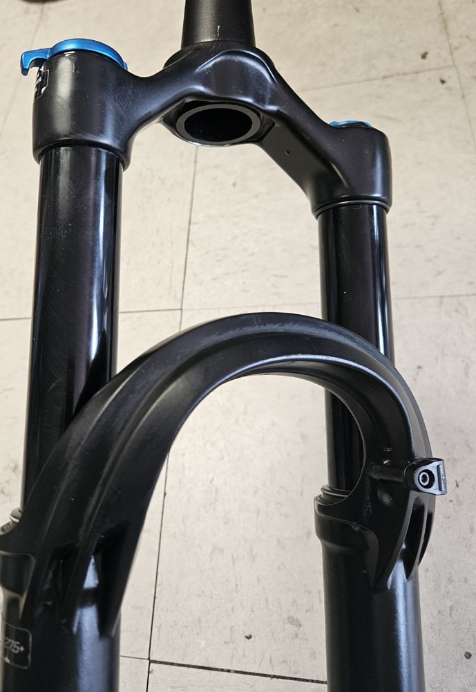 2022 FOX PERFORMANCE FORK 34 FLOAT 29 130 GRIP DAMPER 7 1/4″ Steerer 44 Rake