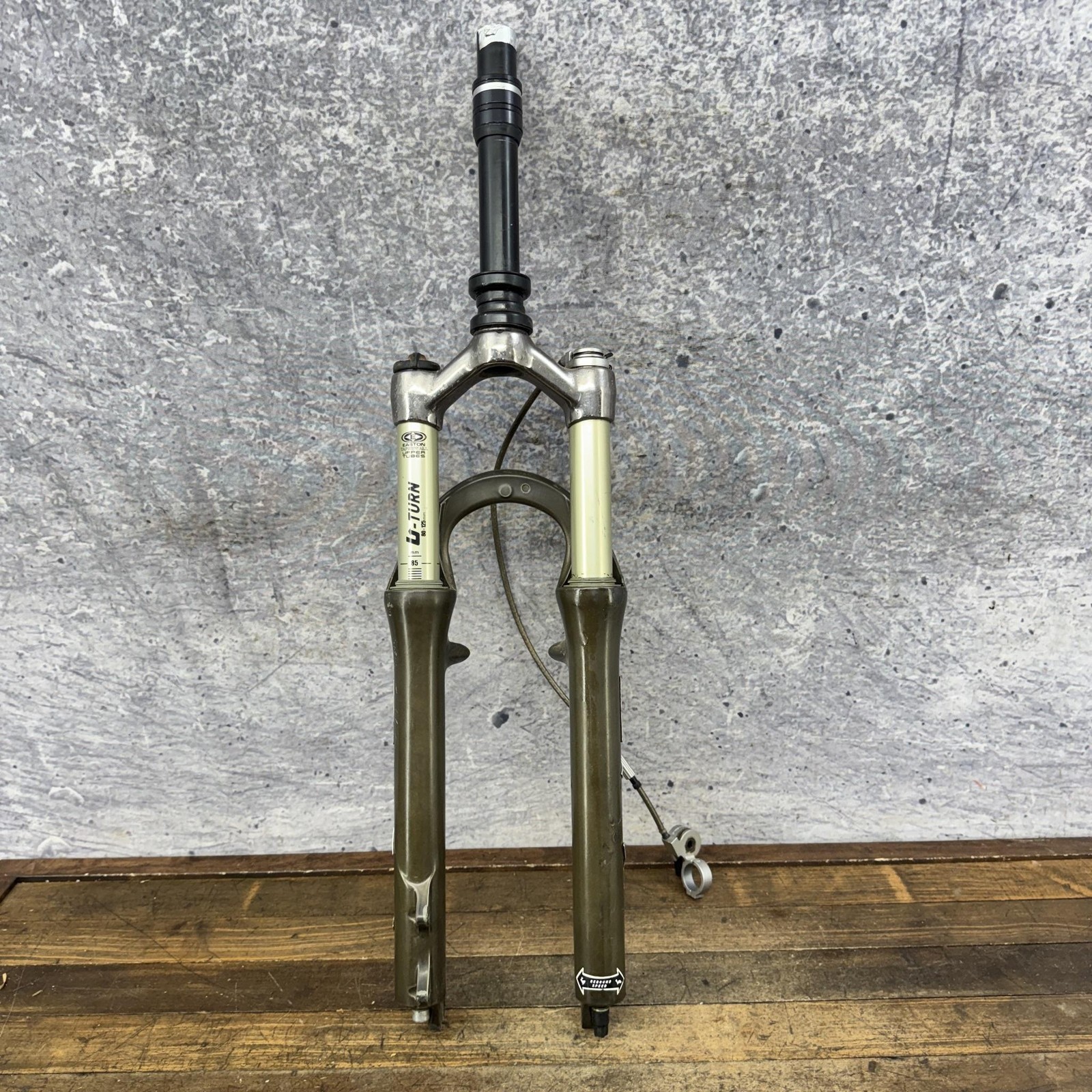 Vintage RockShox Psylo U-Turn Suspension Fork 26 1 1/8 Threadless V-Brake Green