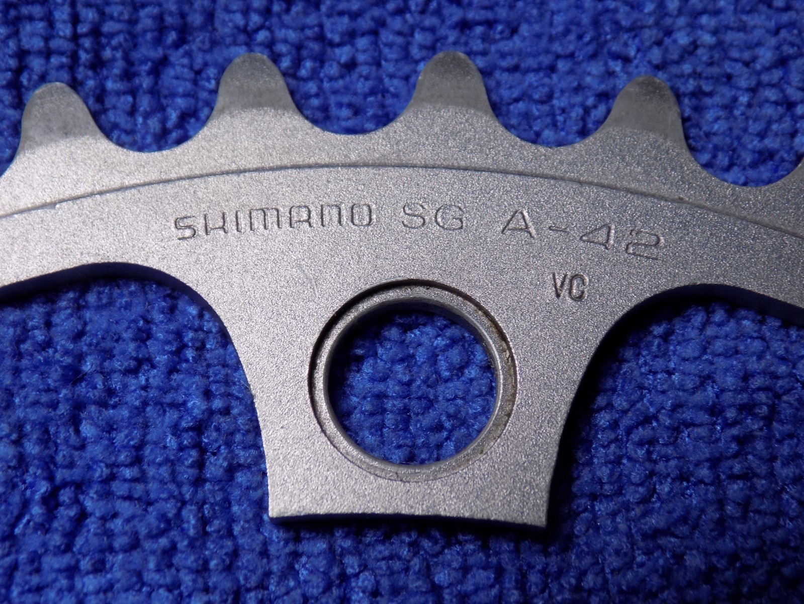 VNTG SHIMANO DURA-ACE 7400 CHAINRING 130MM BCD SG A-42T BEIGE USED IN GOOD COND