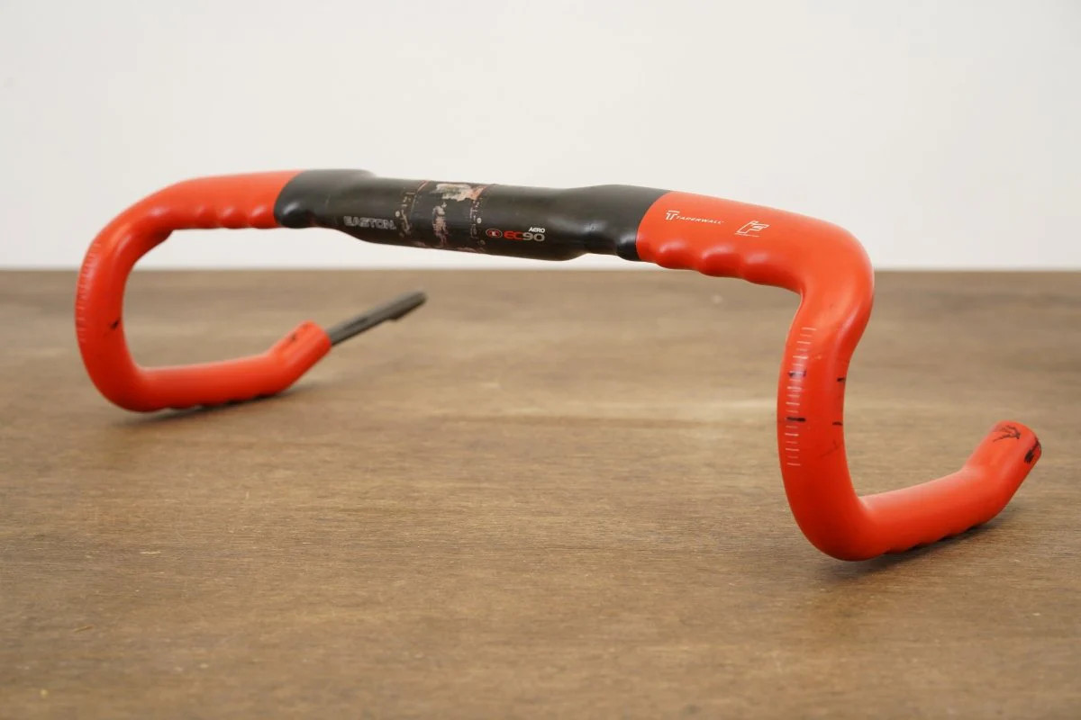 44cm Easton EC90 Carbon Aero Anatomic Road Handlebar 31.8mm EC 90