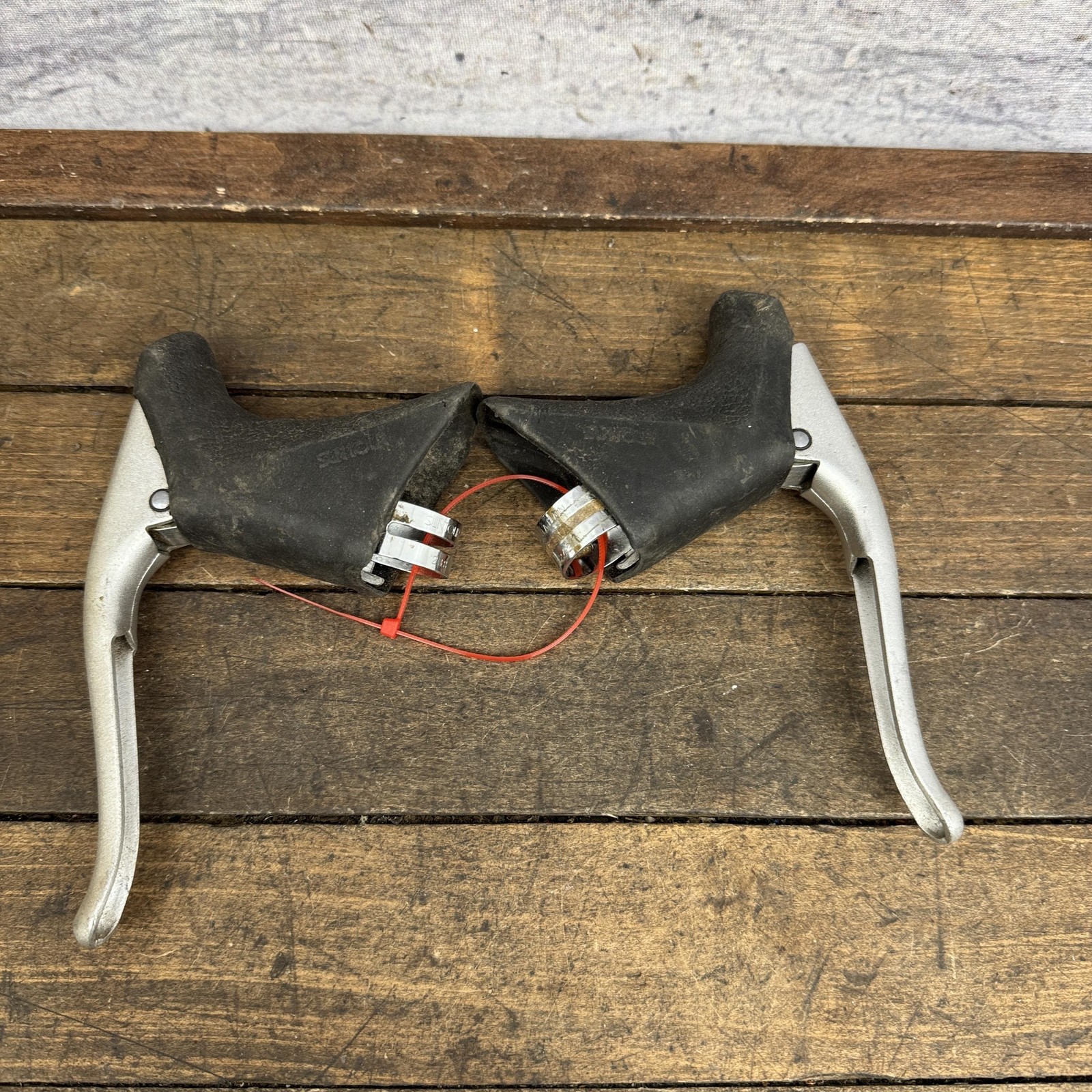 Vintage Suntour Road Bike Brake Levers Hoods Aero Pair Cyclone Superbe No Spring
