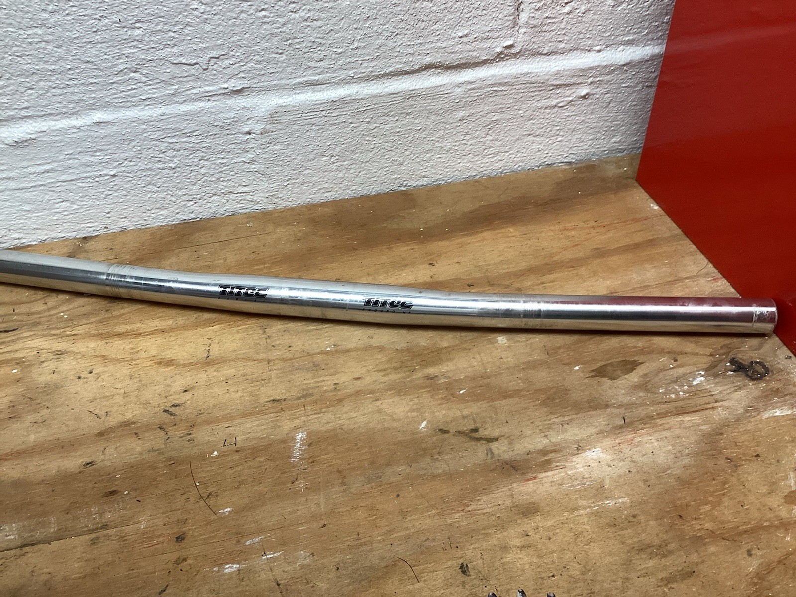 Vintage Titec Enduro HF Flat Mountain Bike Handlebar Polished 560mm 25.4