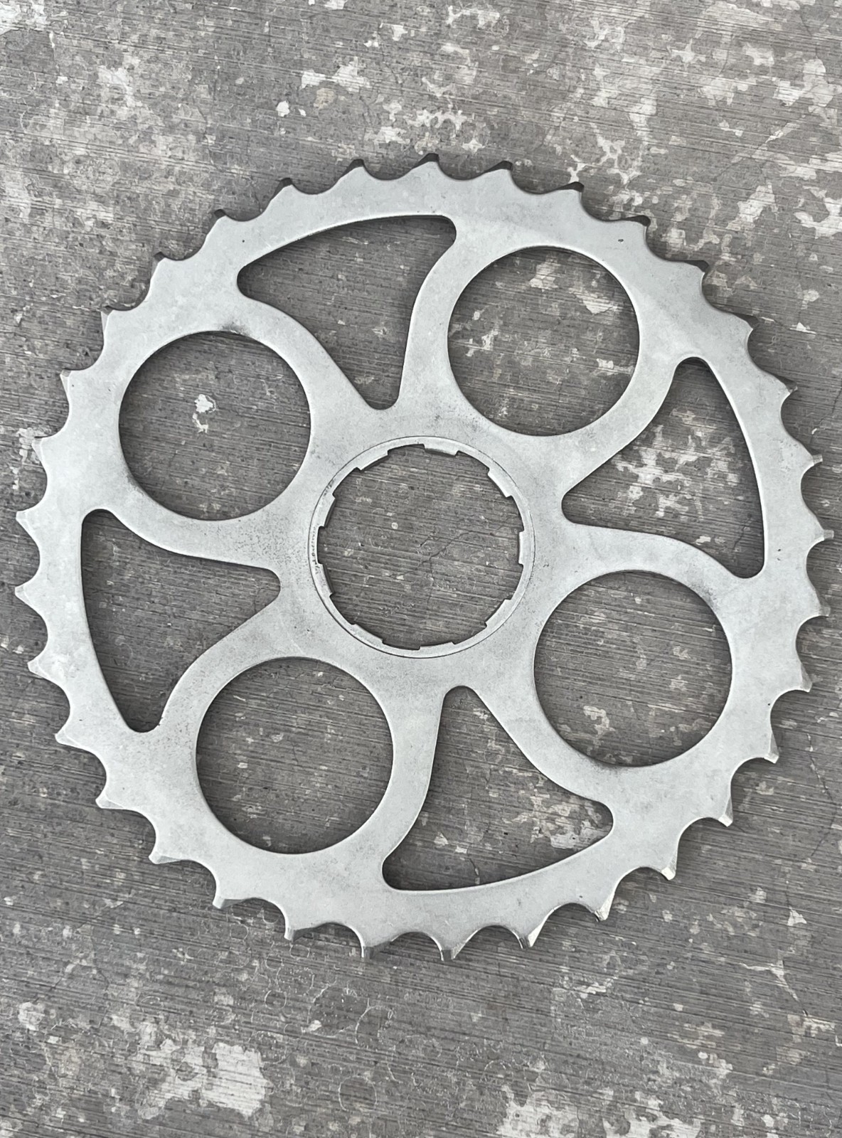 NOS Ritchey Logic Pro 2×9-Speed Steel Cassette Cog | 33T / Made in Japan