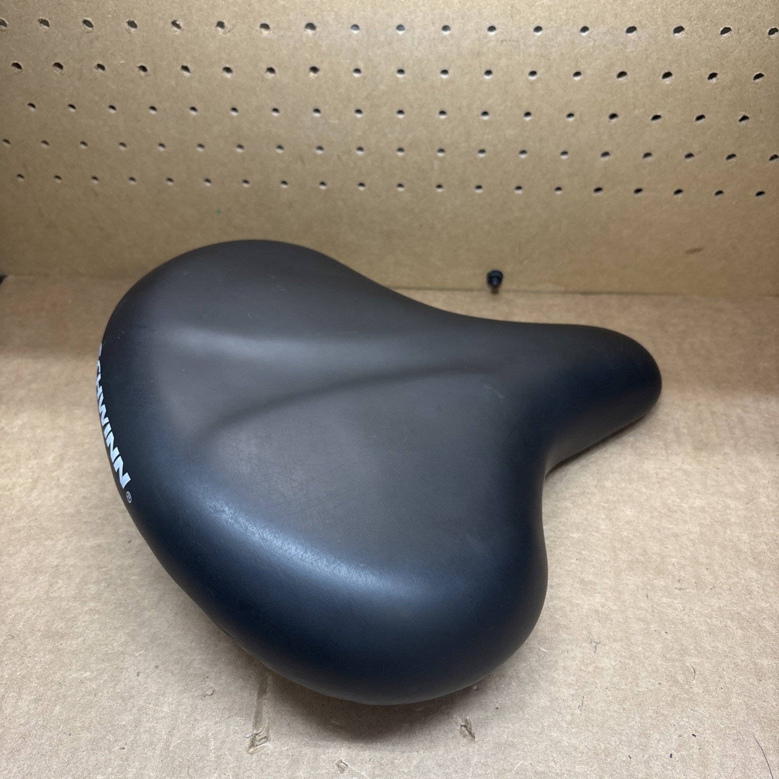 SCHWINN EXTRA WIDE COMFORTABLE SADDLE SEAT BICYCLE BLACK