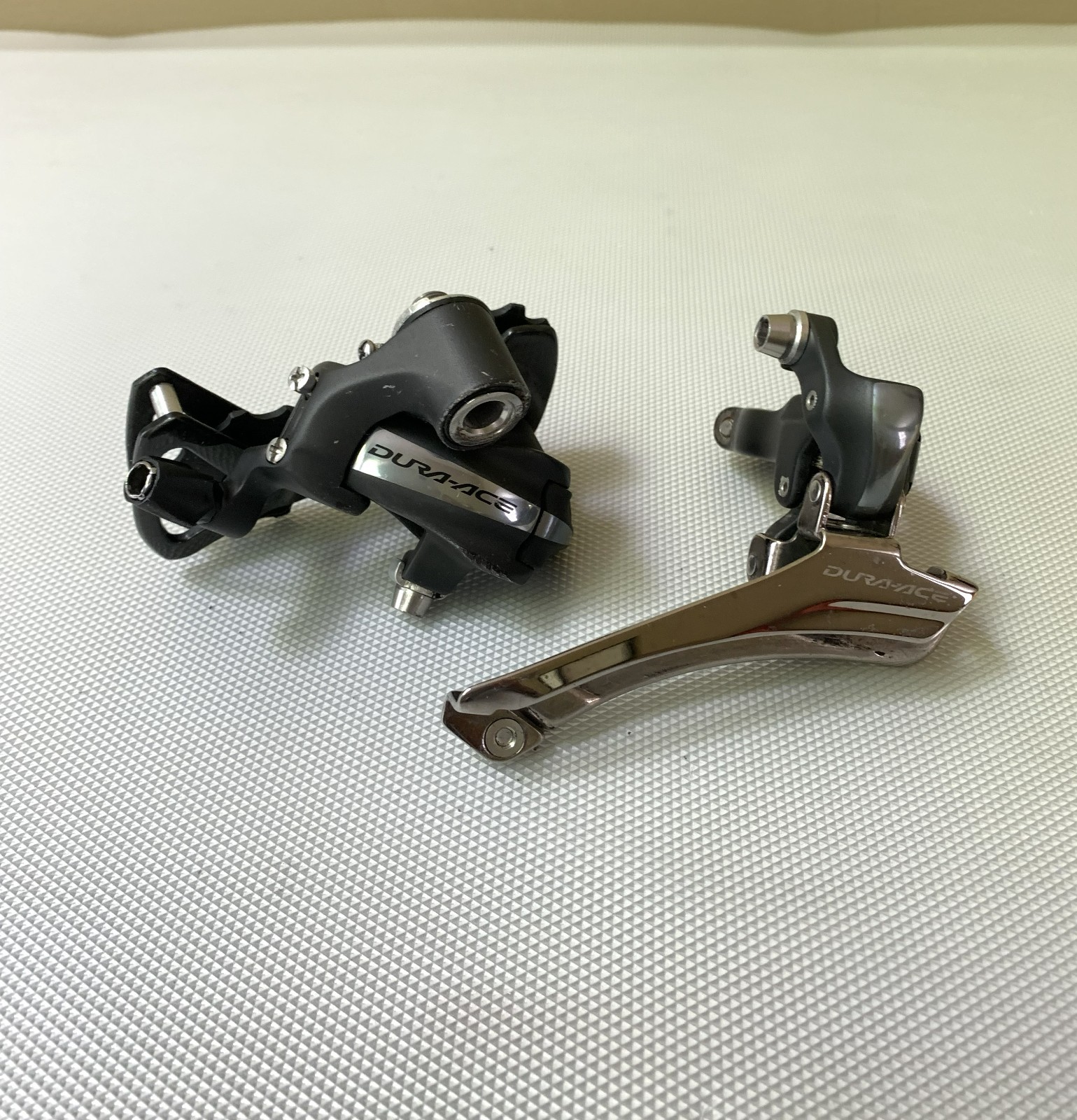 Shimano Dura Ace 7900 10 Speed Groupset MIX and Ultegra 6700 STI Shifters – USED
