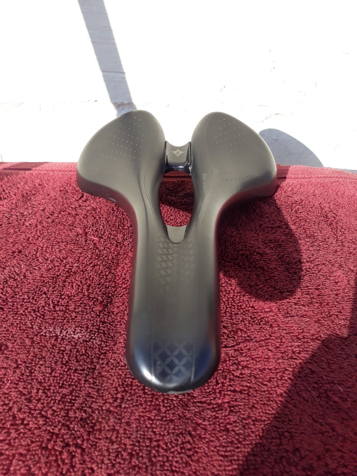 168mm Specialized Oura Pro Carbon Rail Road Saddle 208g Gravel Road Race 168mm