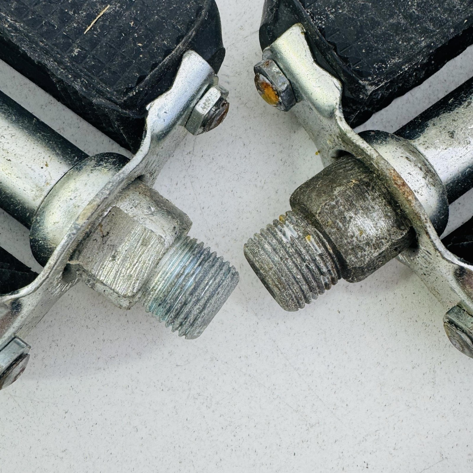 Vintage Union Bicycle Block Pedals 9/16 In Black Reflectors Pair German Bike A41