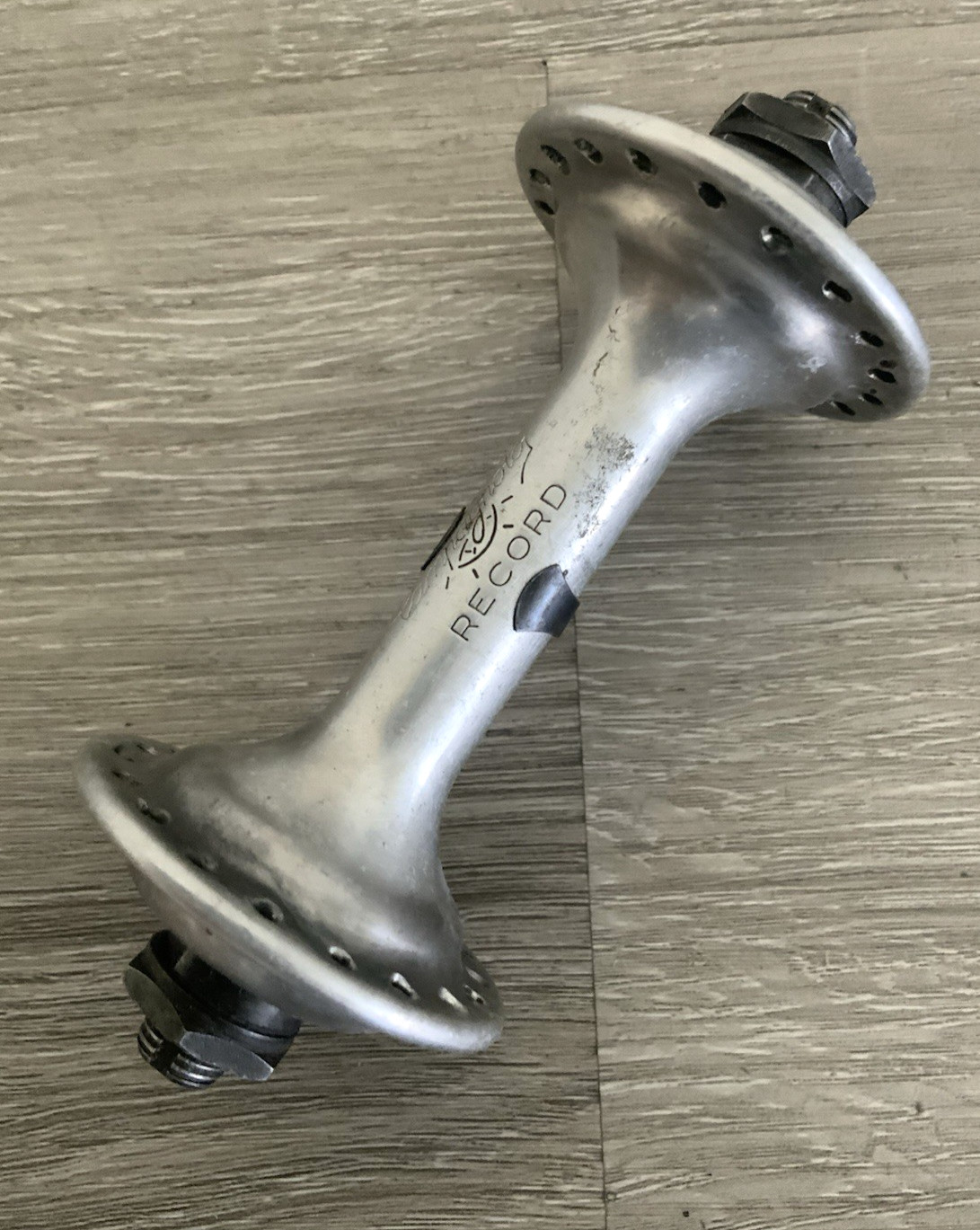 CAMPAGNOLO RECORD FRONT HUB 36 HOLE 100 MM SPACING