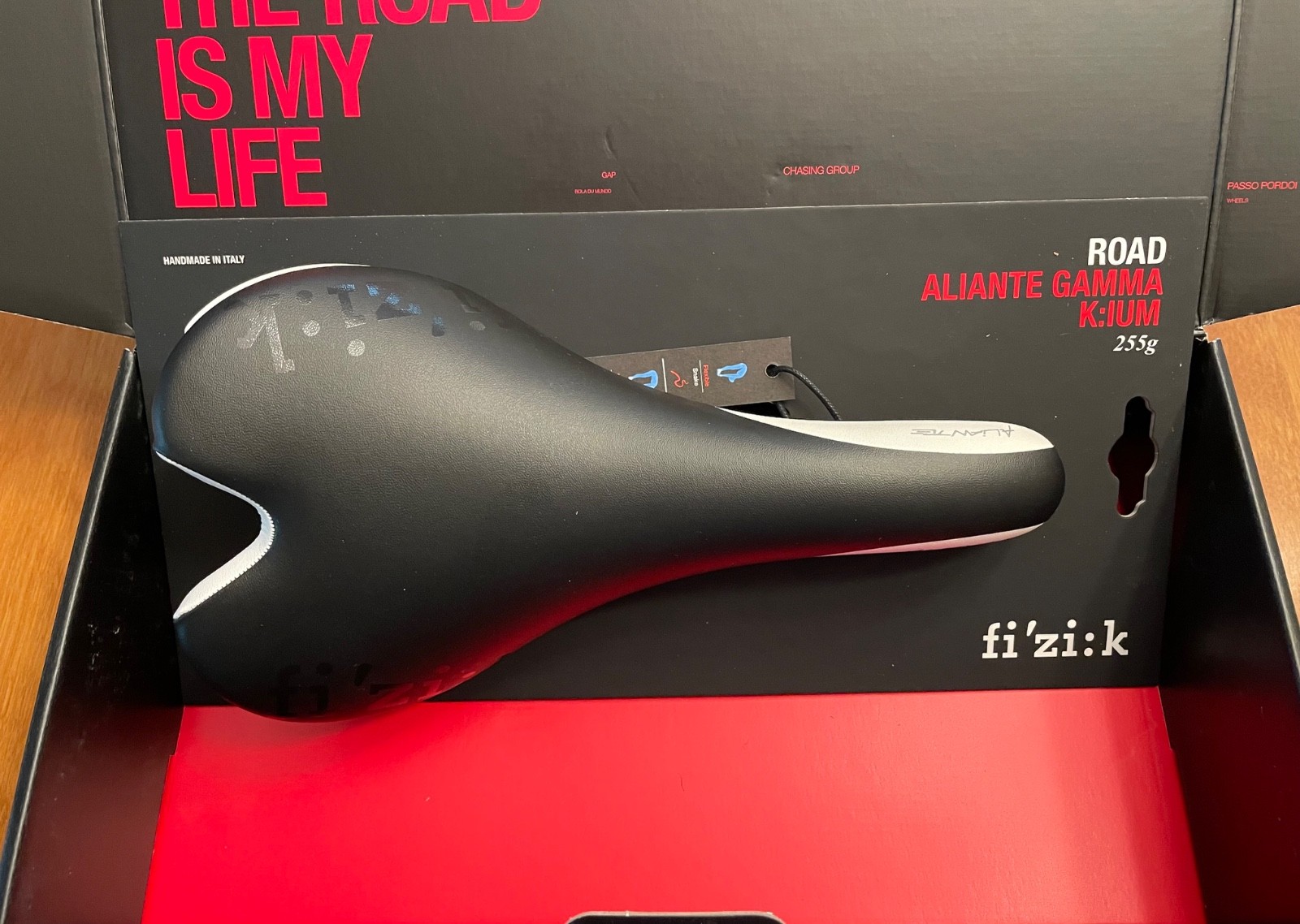 Fizik Aliante Gamma Saddle, Kium Rails, Black / White, Brand New In Original Box