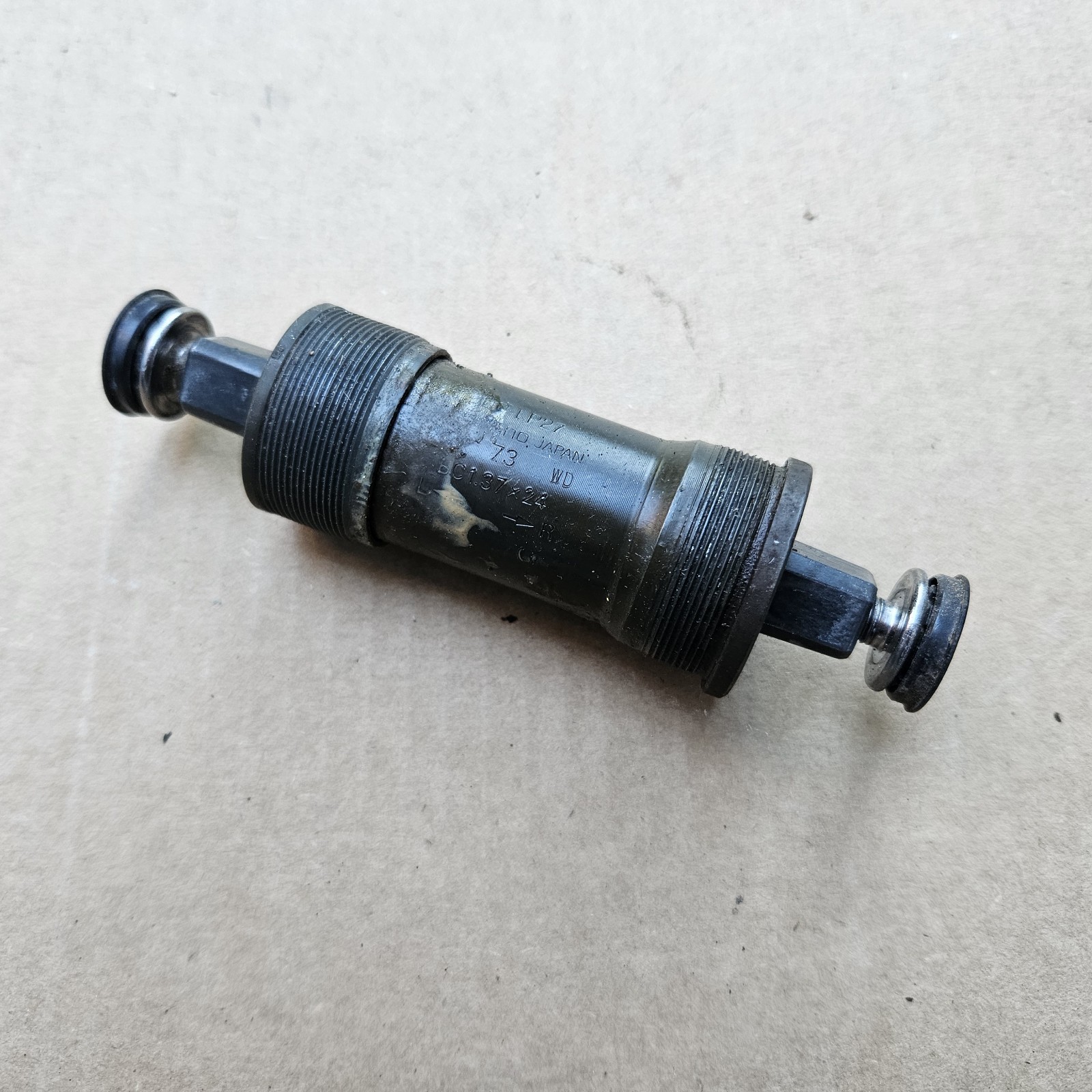 Shimano BB-LP27 Cartridge Bottom Bracket 73mm x 110mm English Thread Japan