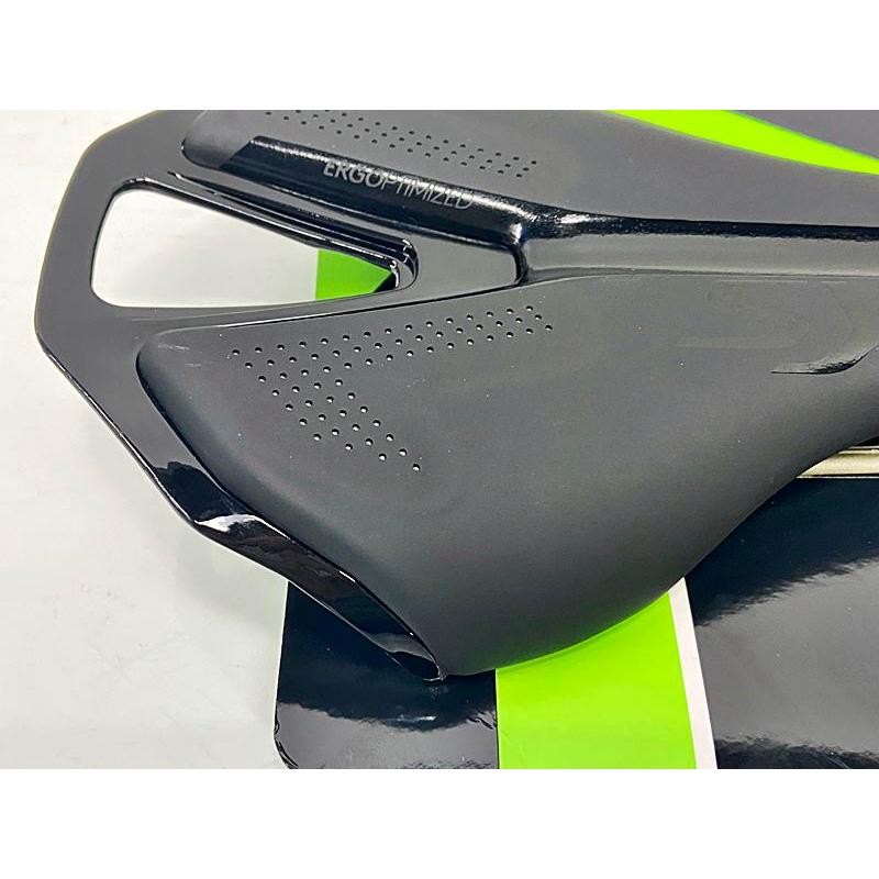 Unused item Scott Syncros RR1.5 saddle titanium rail black WIDE 275mm x 139mm
