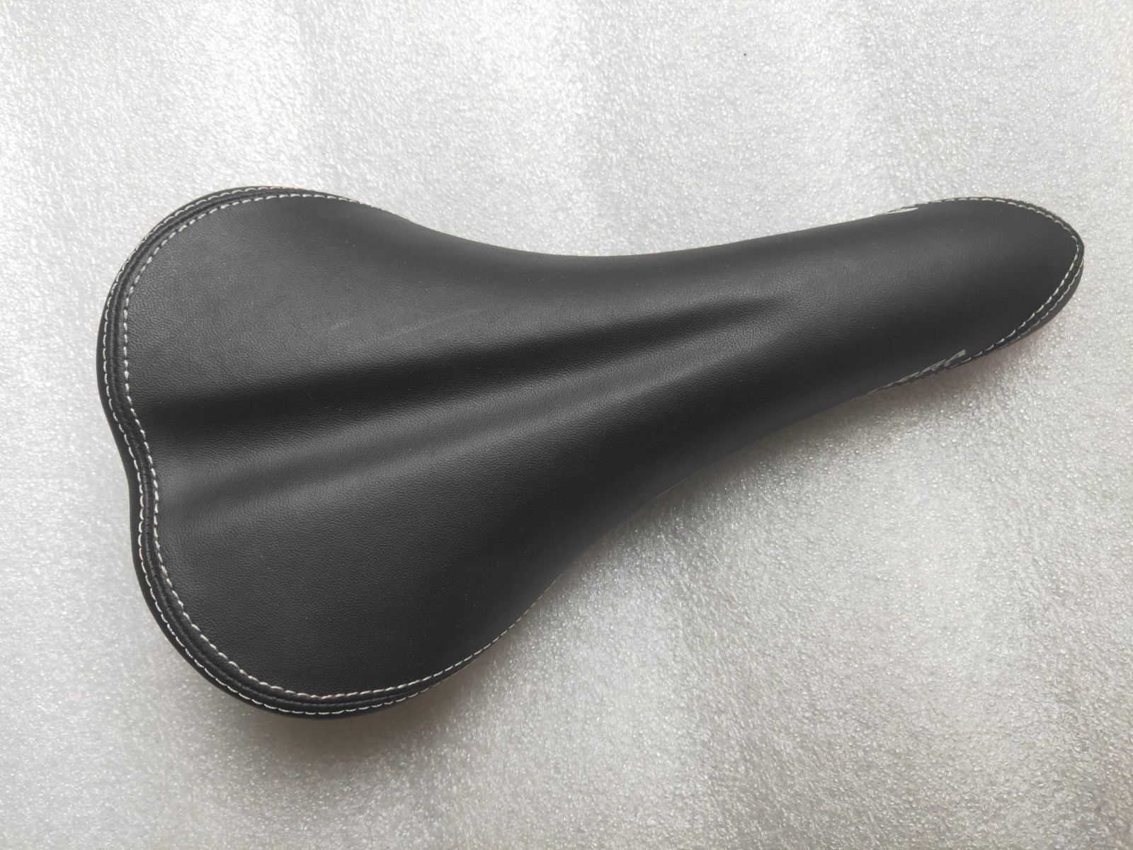 NEW TIOGA MC GROOVE SEAT SADDLE MTB OFFROAD FREERIDE 266MM 136MM BLACK