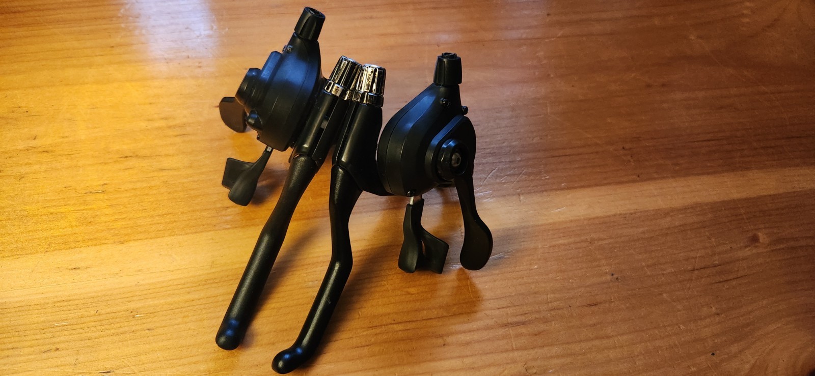SunRace 3×9 Speed Black Trigger Shifter Set w/V-Brake Levers Shimano Compatible.