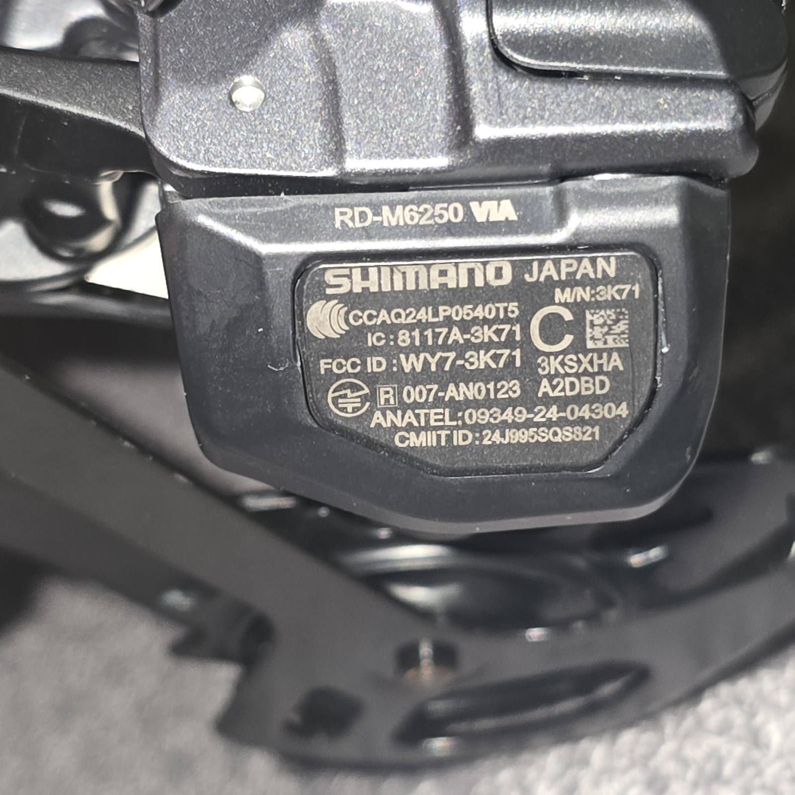 Shimano Deore RD-M6250-SGS Di2 Wireless Rear Derailleur 12-Speed Long Cage