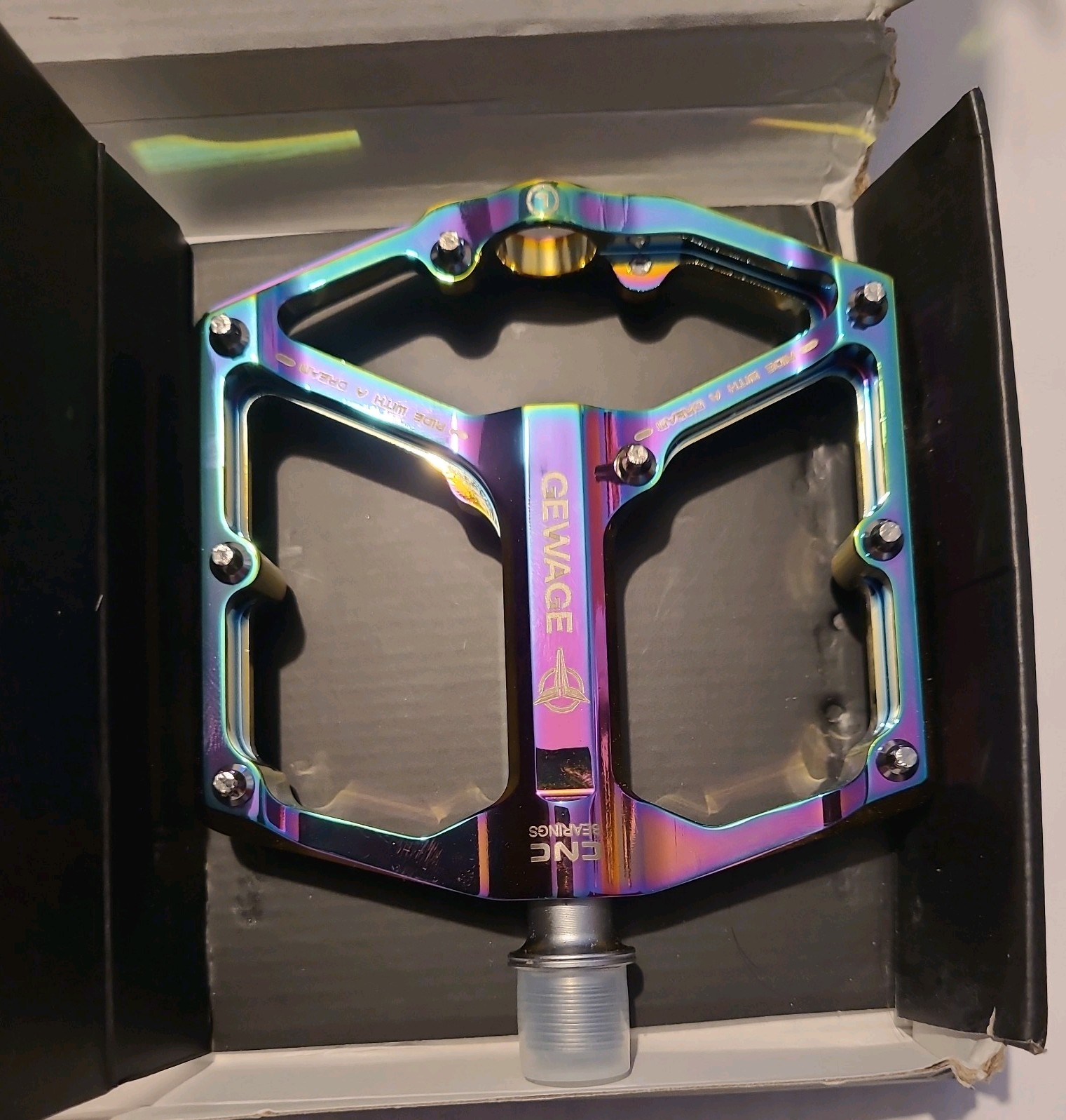 Gewage GE-324 Multicolor Alloy Flat Platform Bicycle Pedals