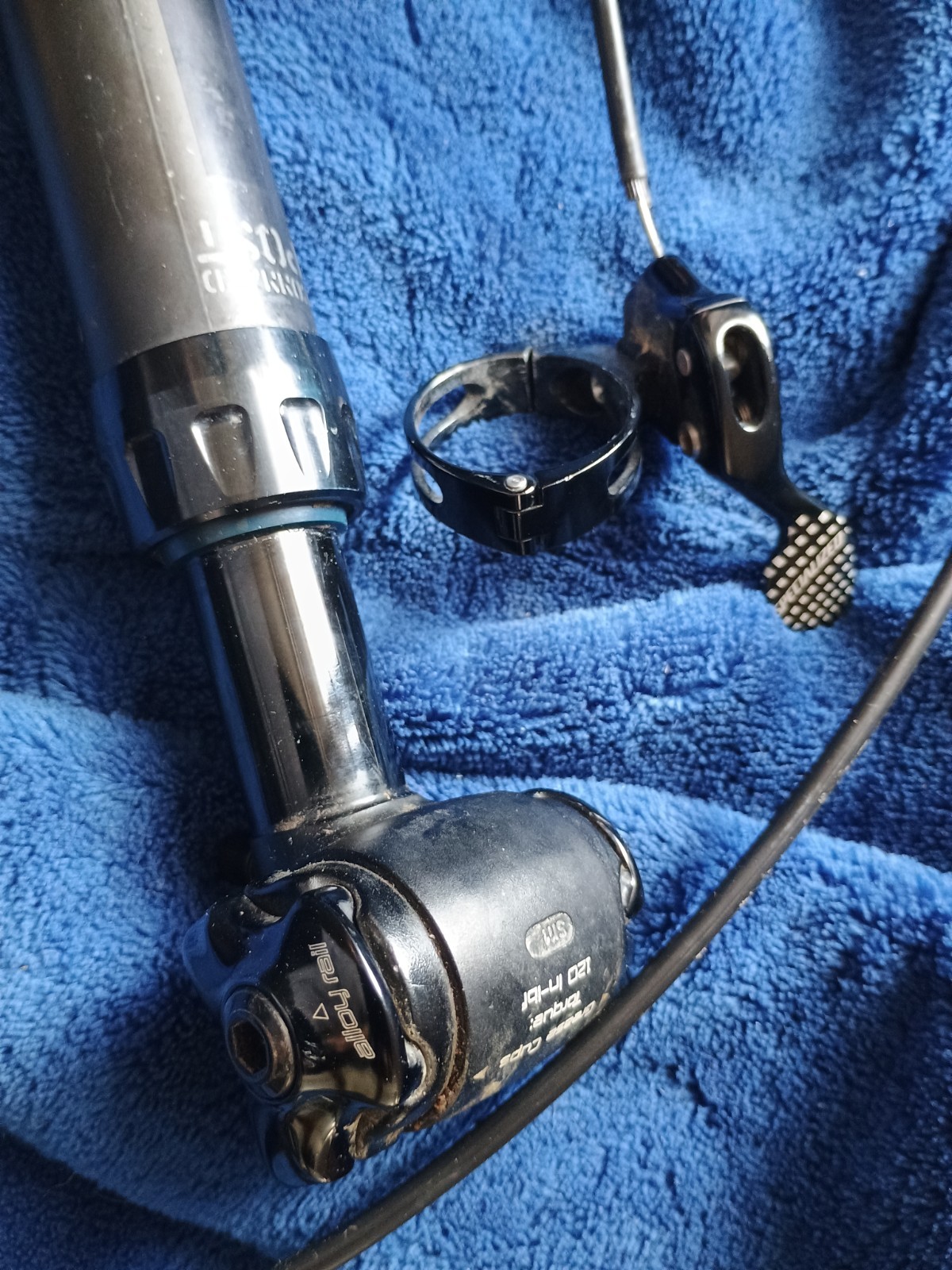 Specialized Command Post 27.2 Dropper Seatpost SFE 01904 35mm Travel XC